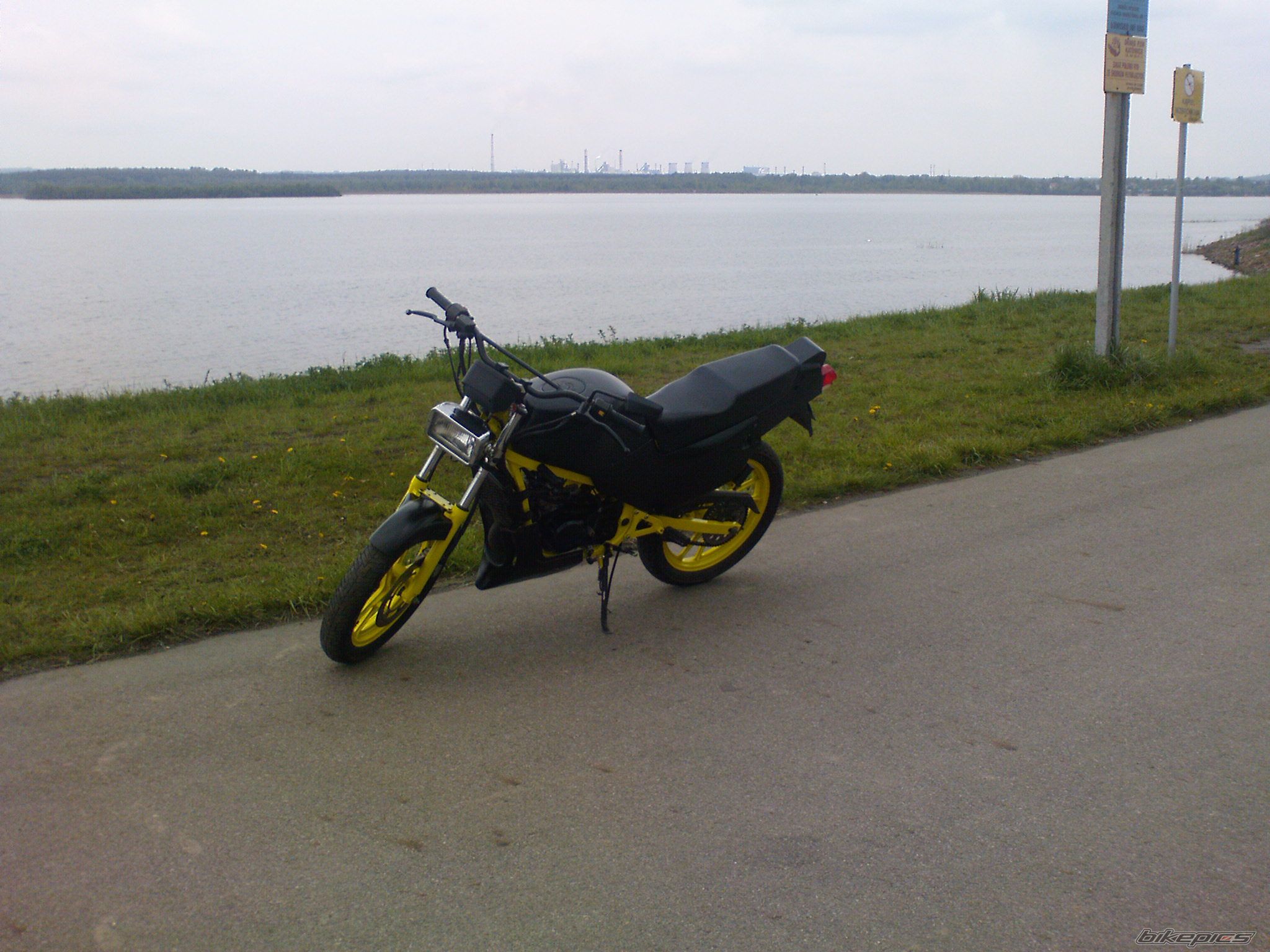 Photo 1970859