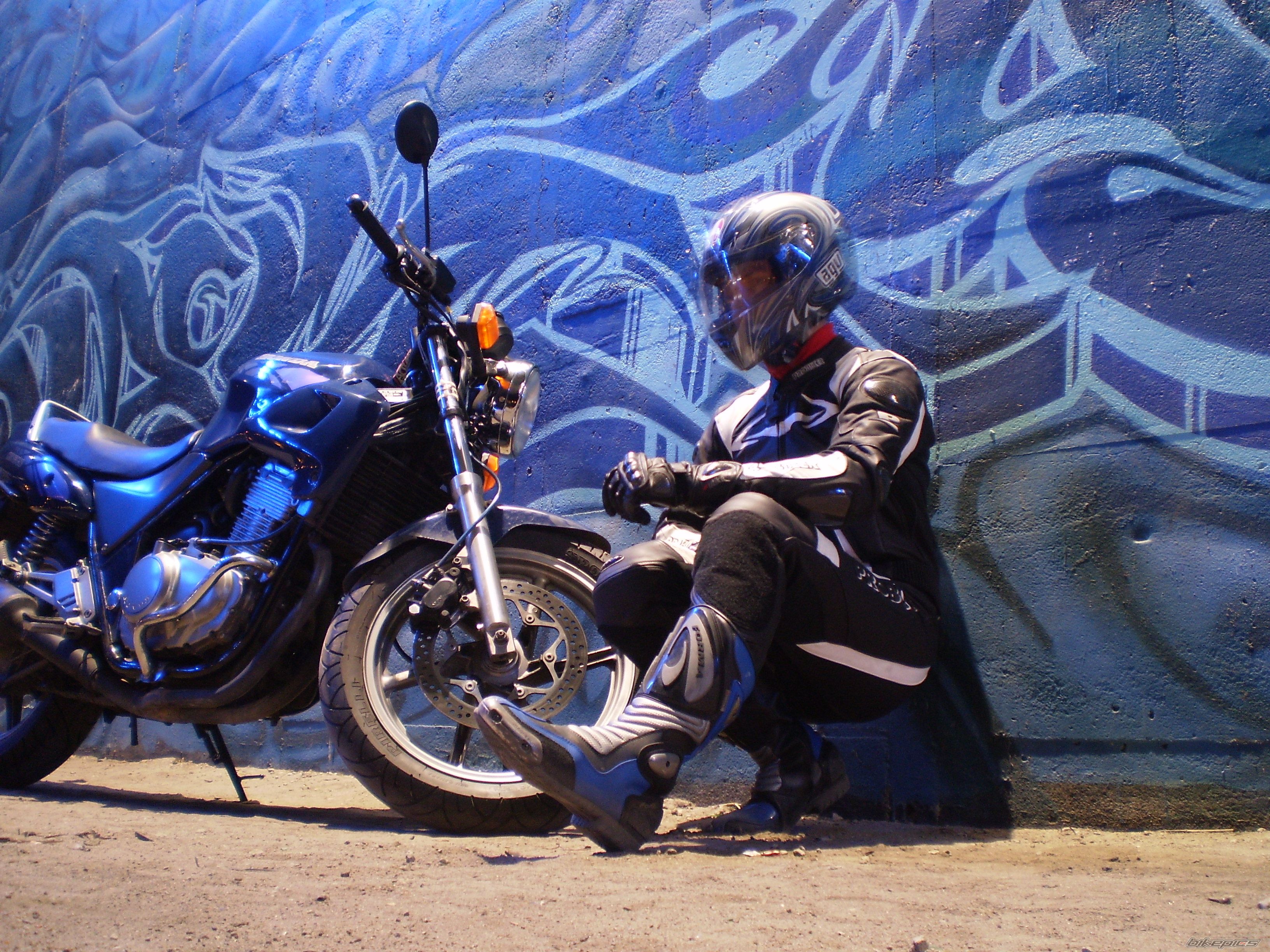 Bike Photo 1970946