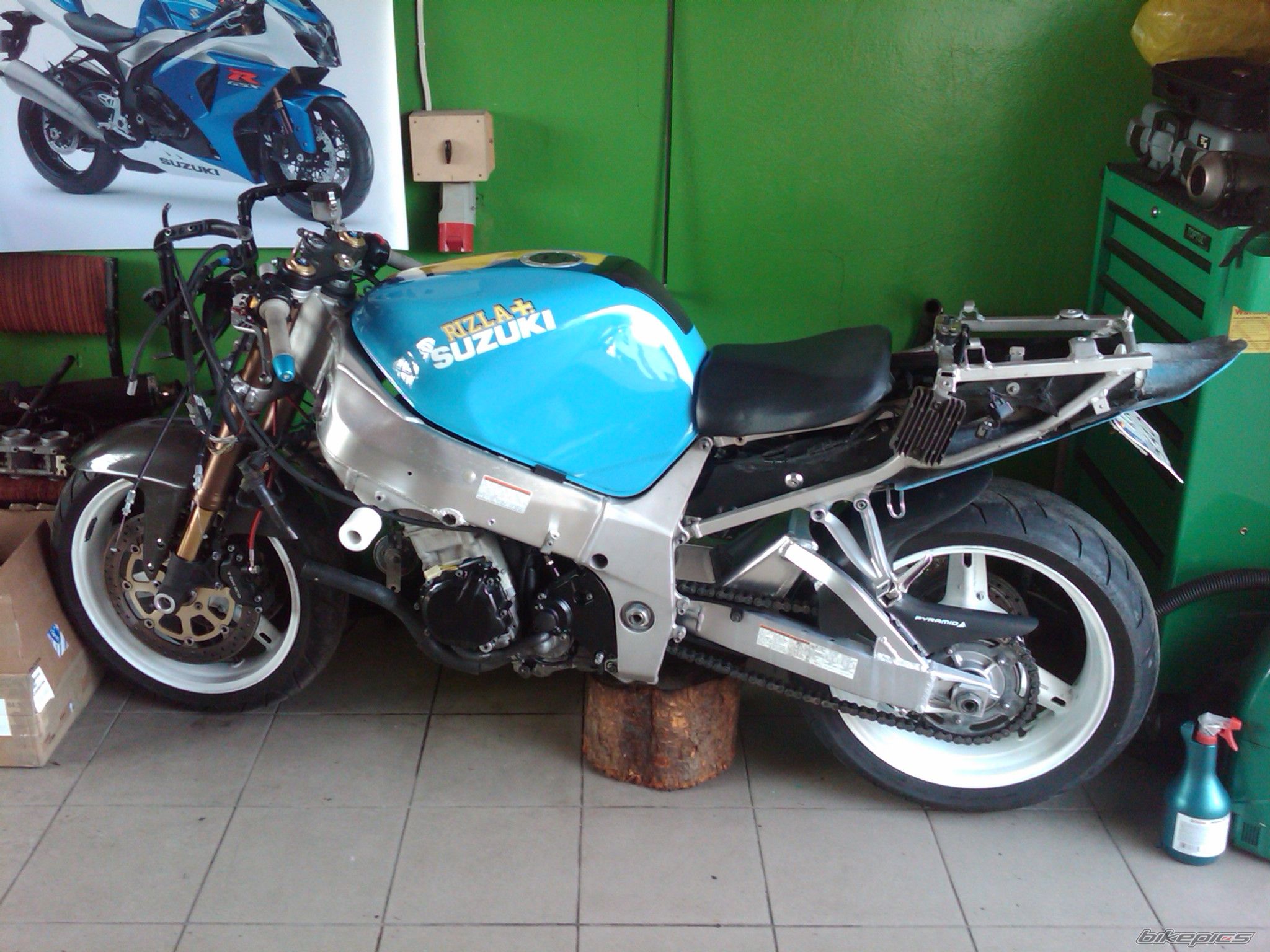 Photo 1970963