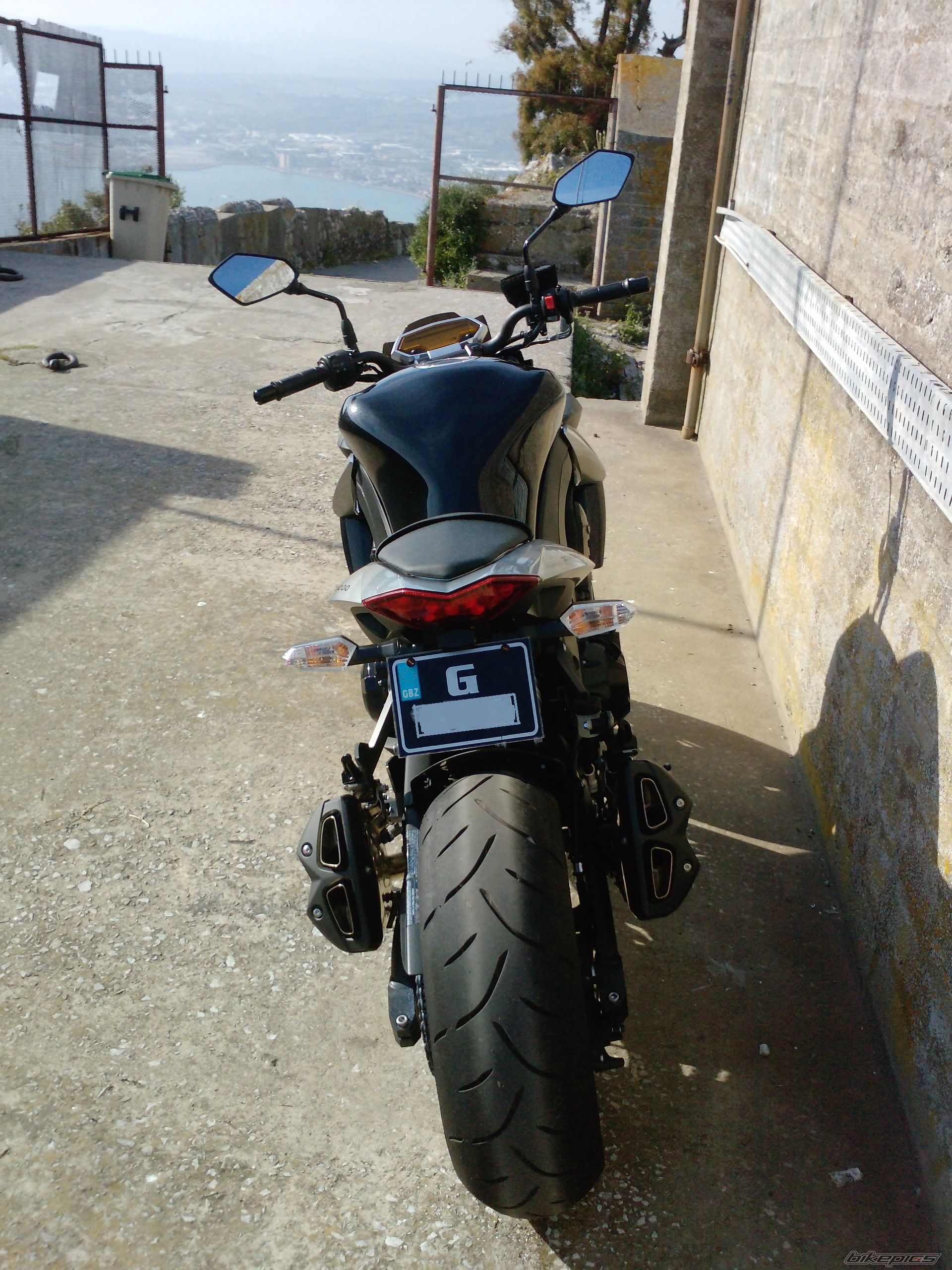 Photo 1971850