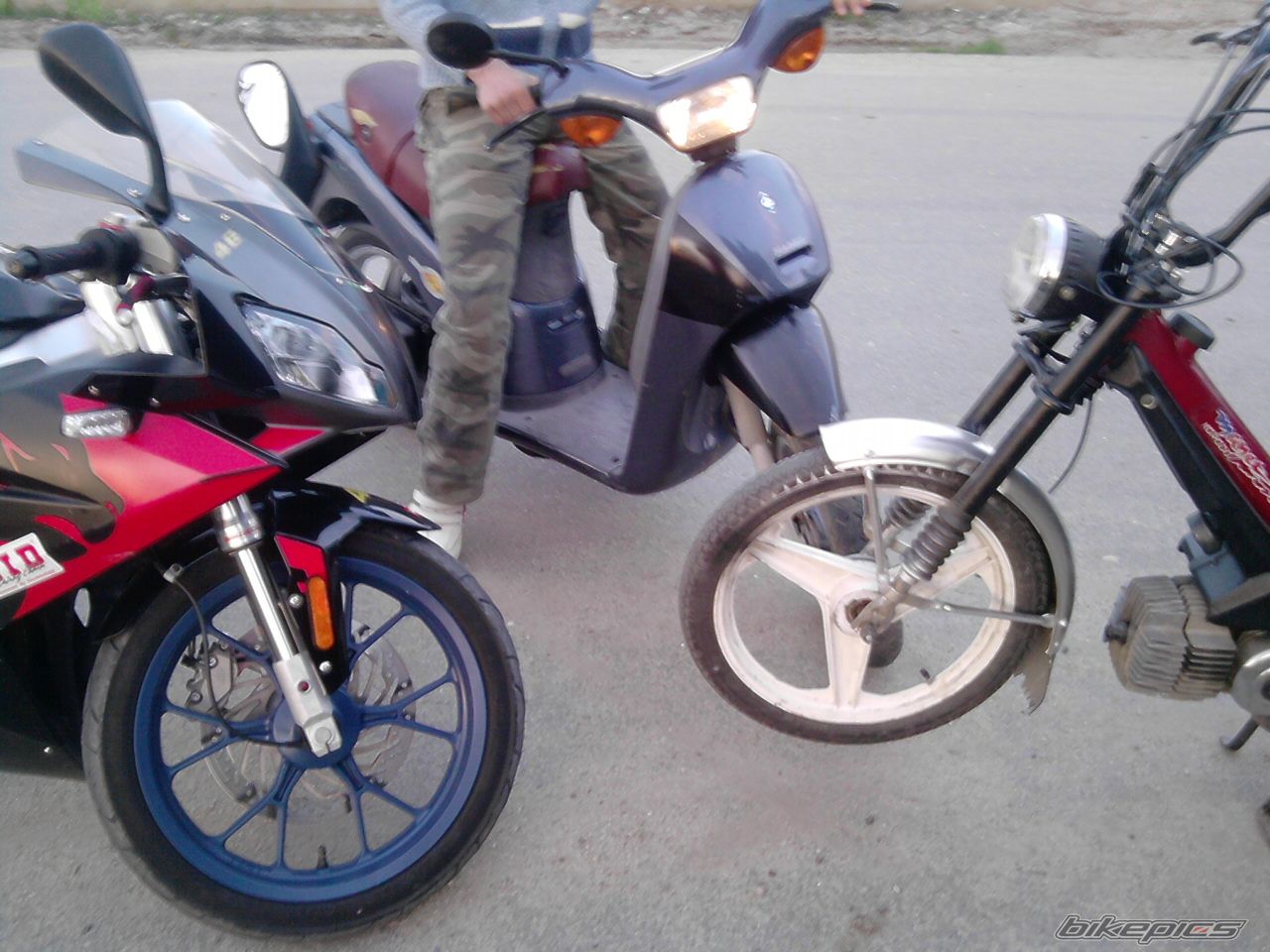 Photo 1972807