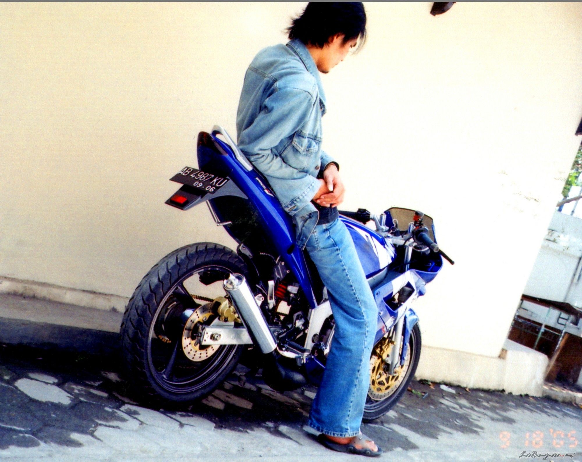 Photo 1972853