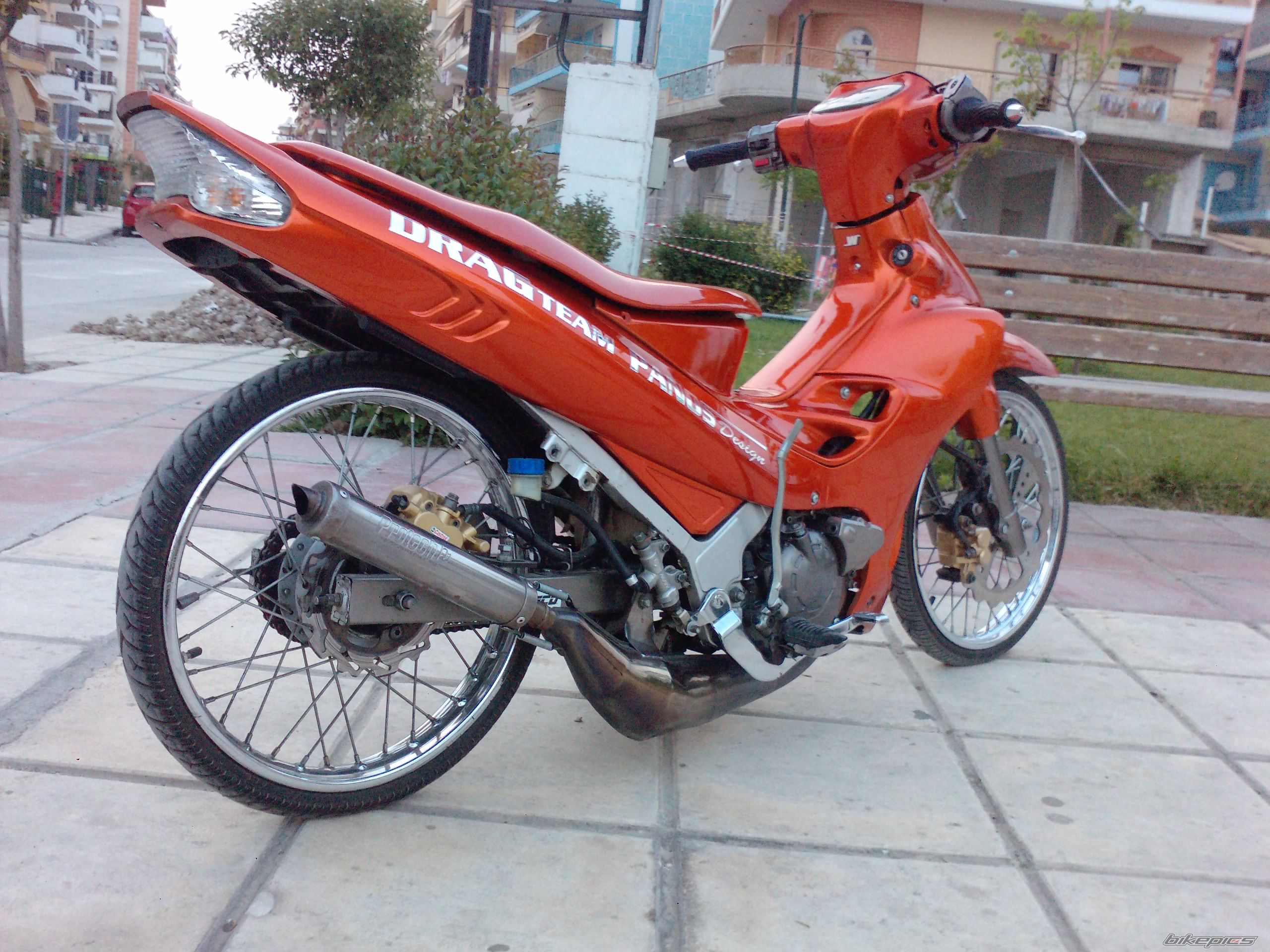 Photo 1973604