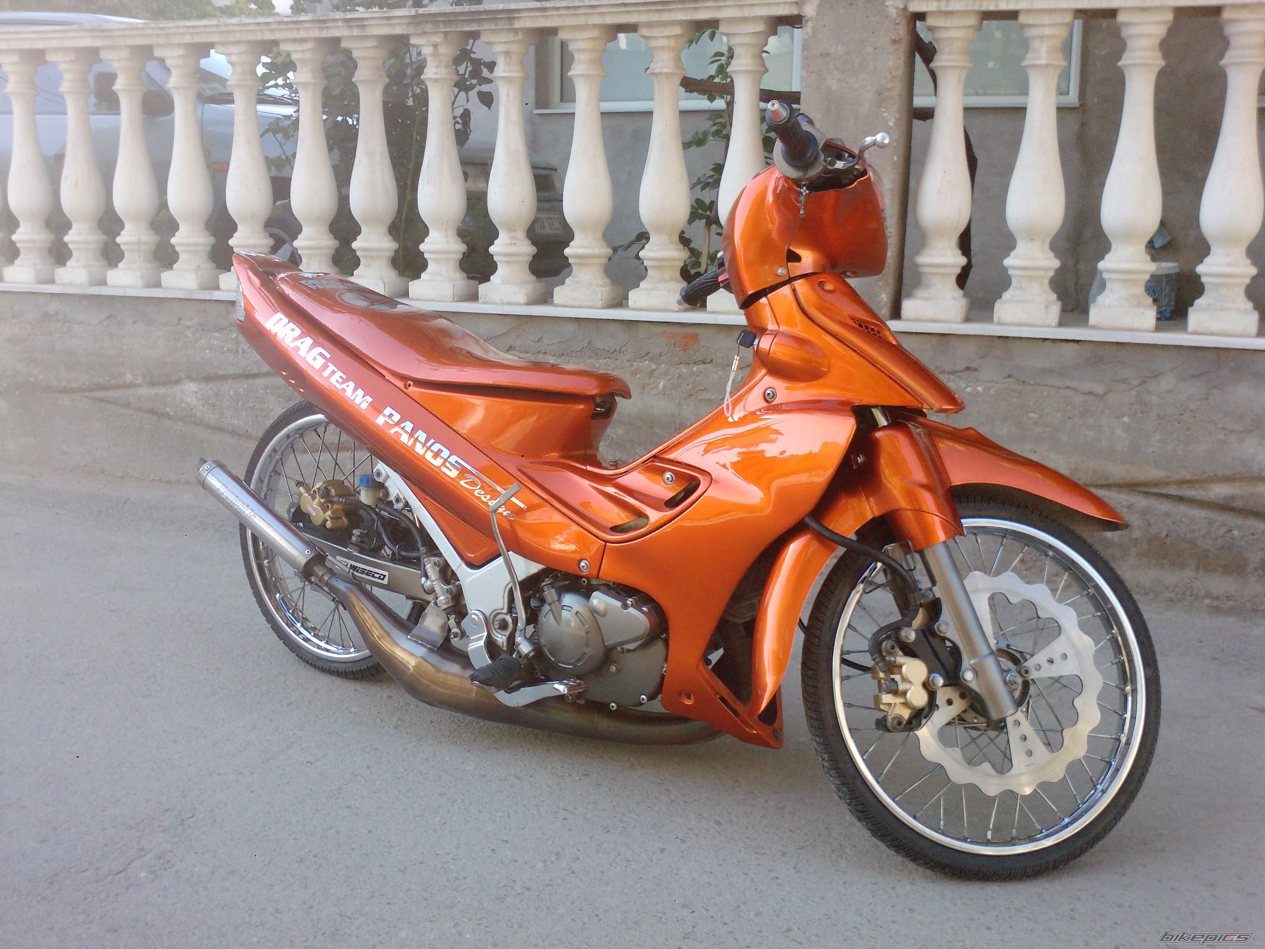 Photo 1973607