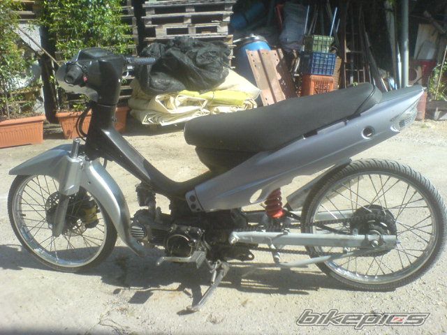 Photo 1973777