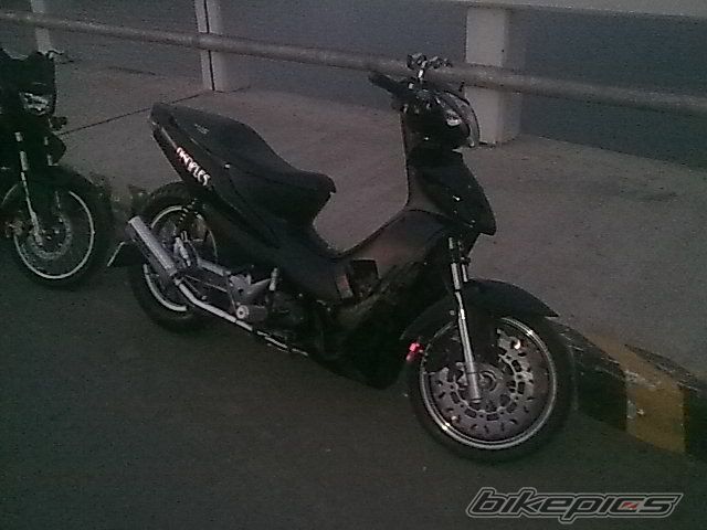 Photo 1974139