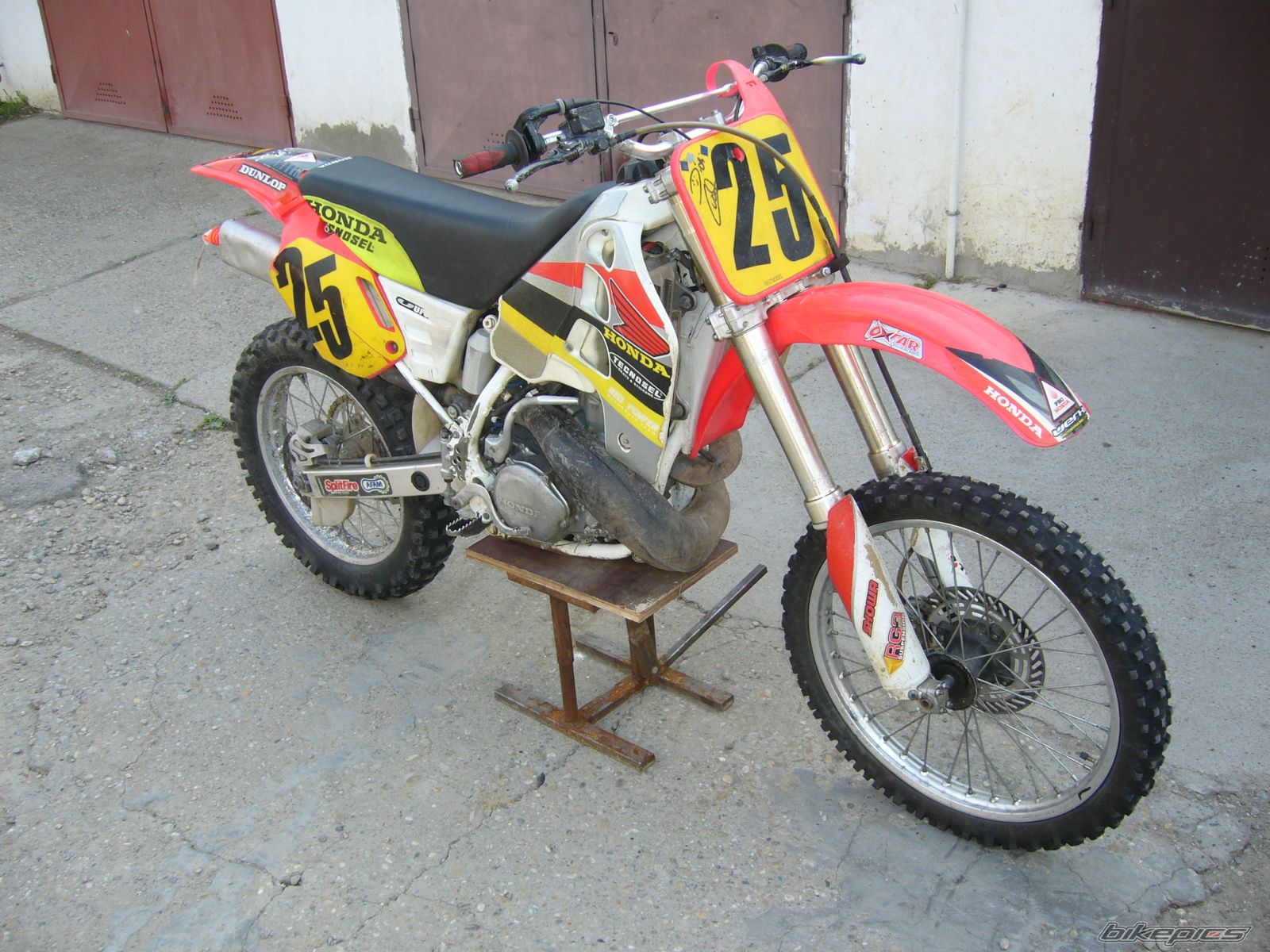 Photo 1974335