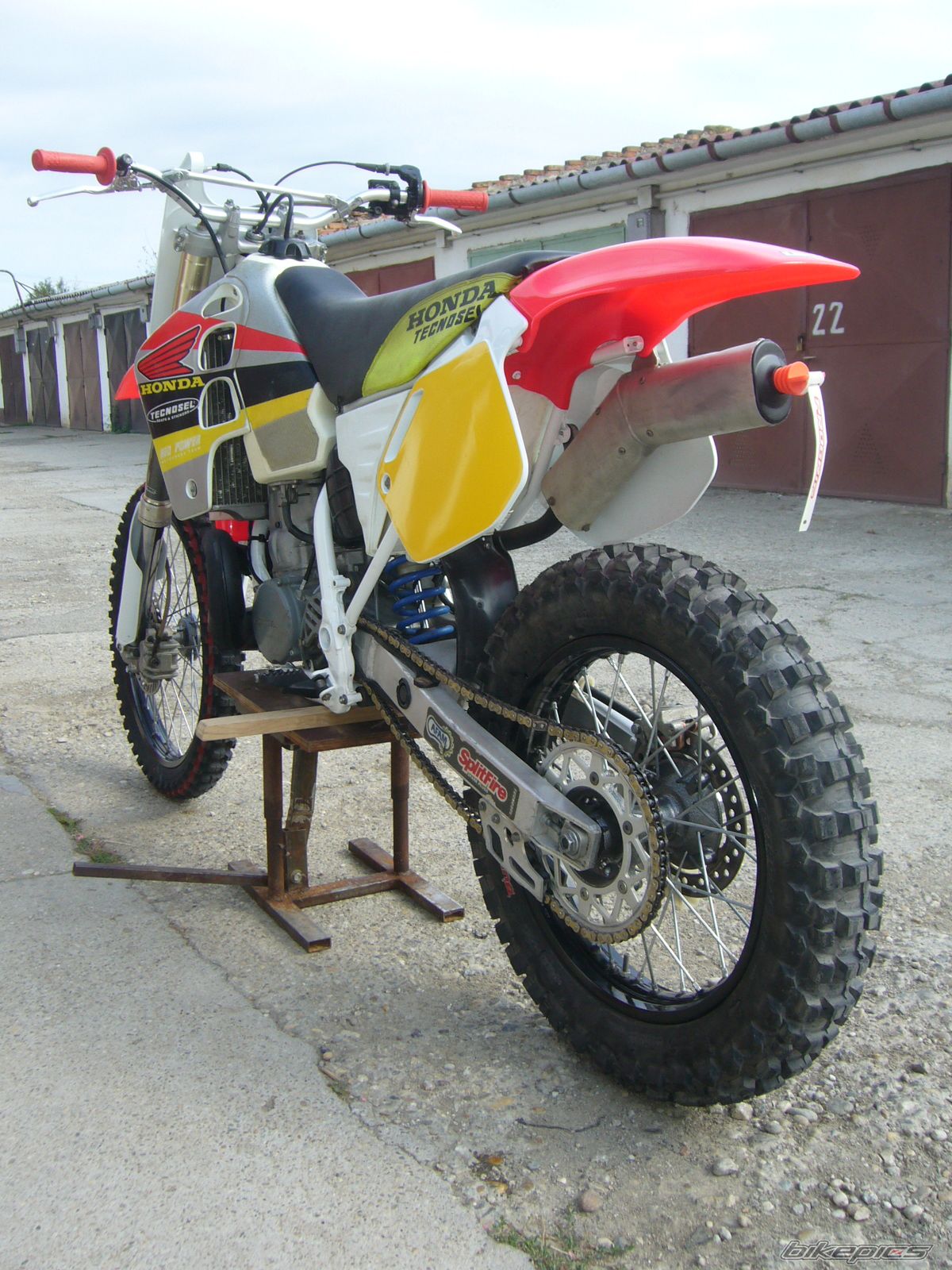 Photo 1974343