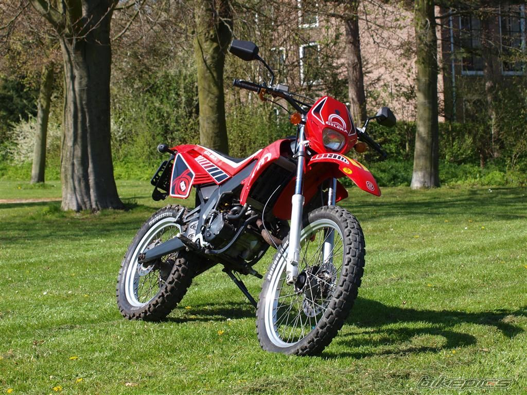 Photo 1974377