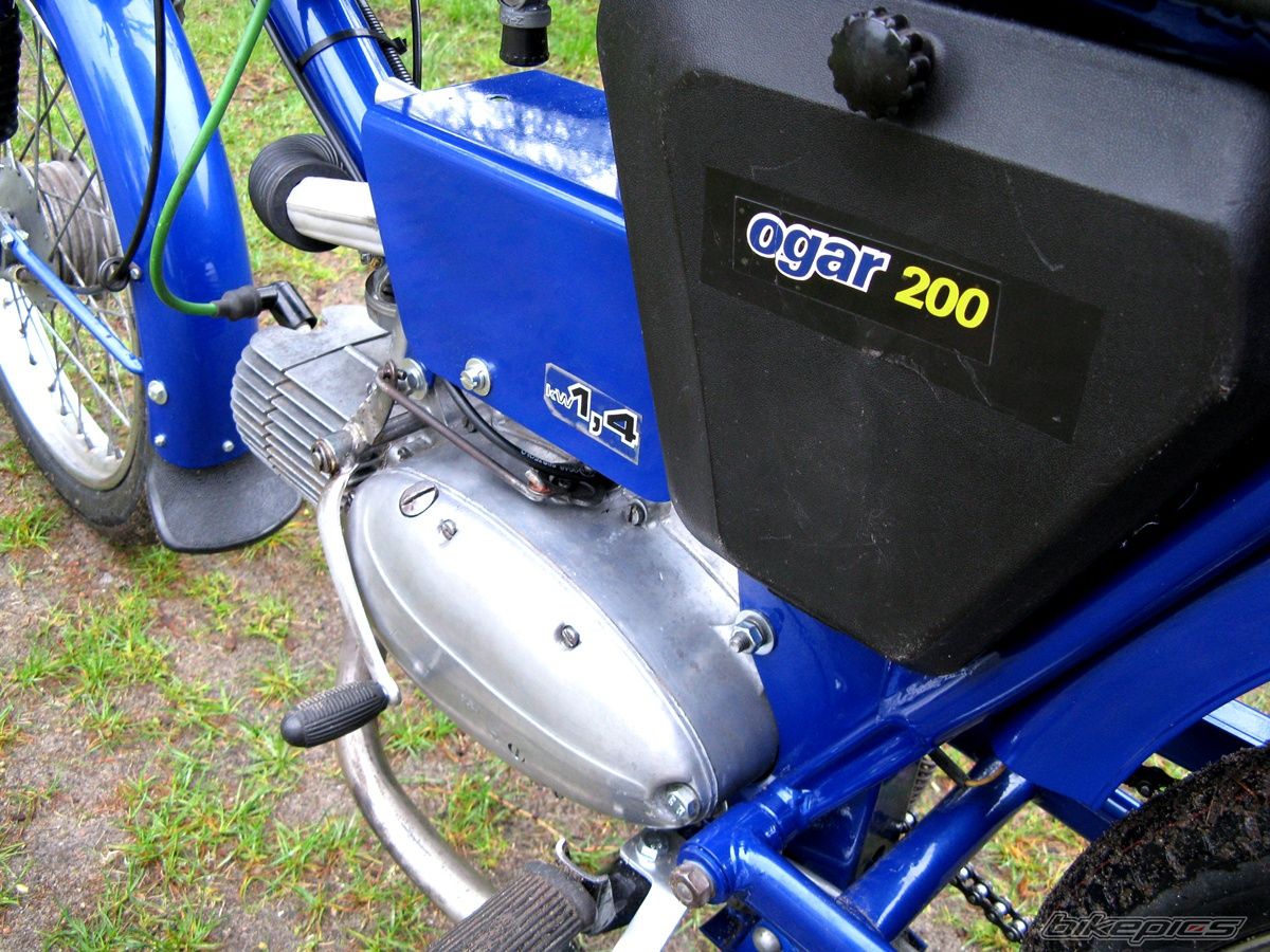 Photo 1974401