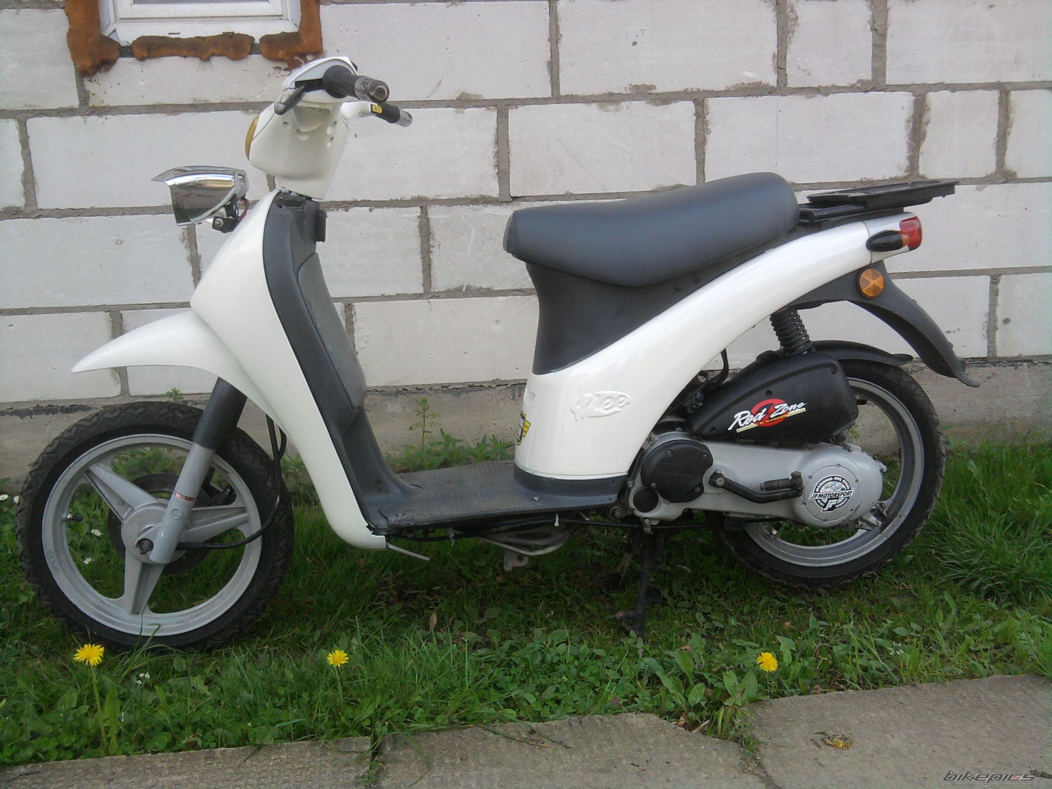 Photo 1974565