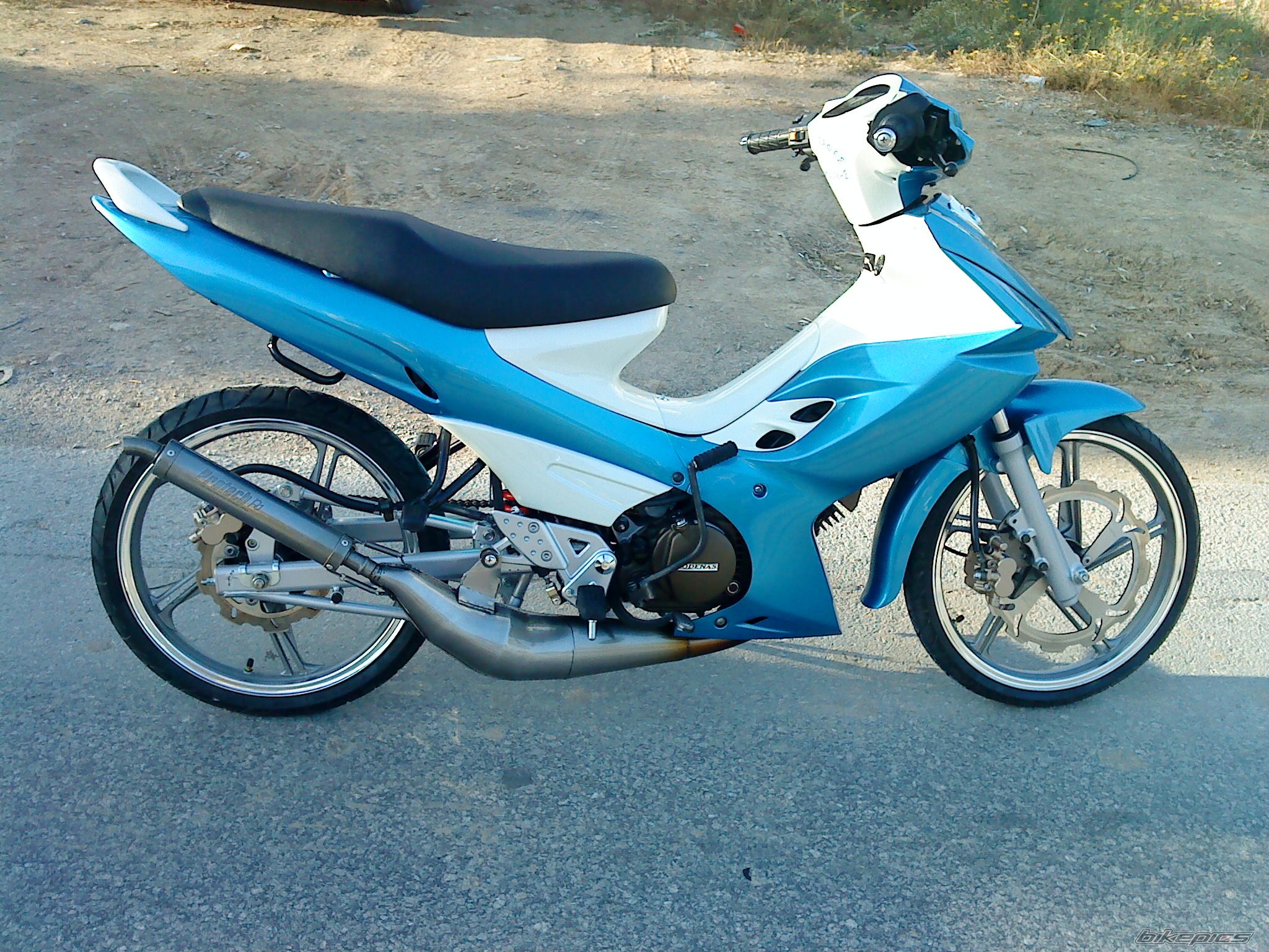 Photo 1974667
