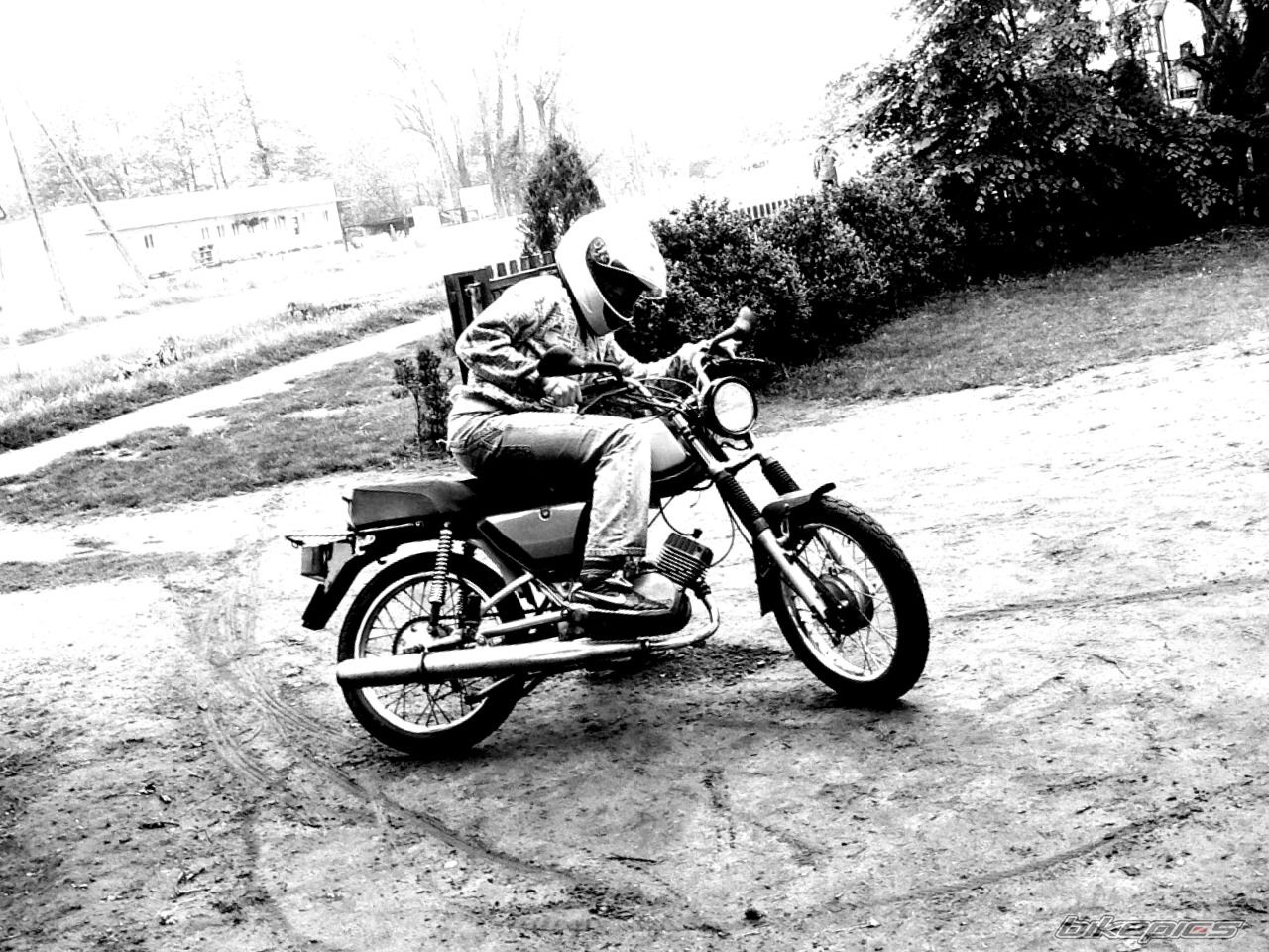 Photo 1974758