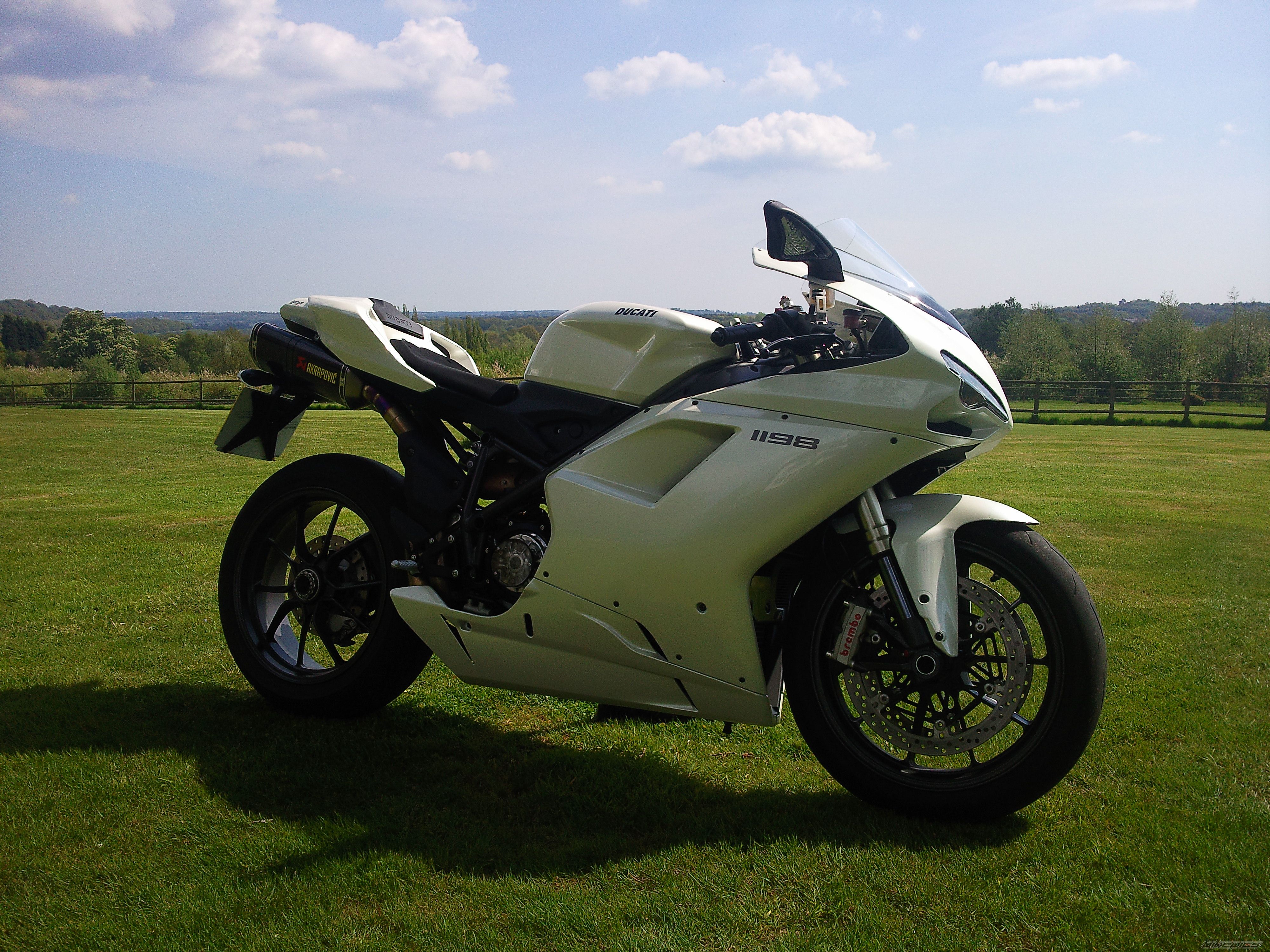 Bike Photo 1975201