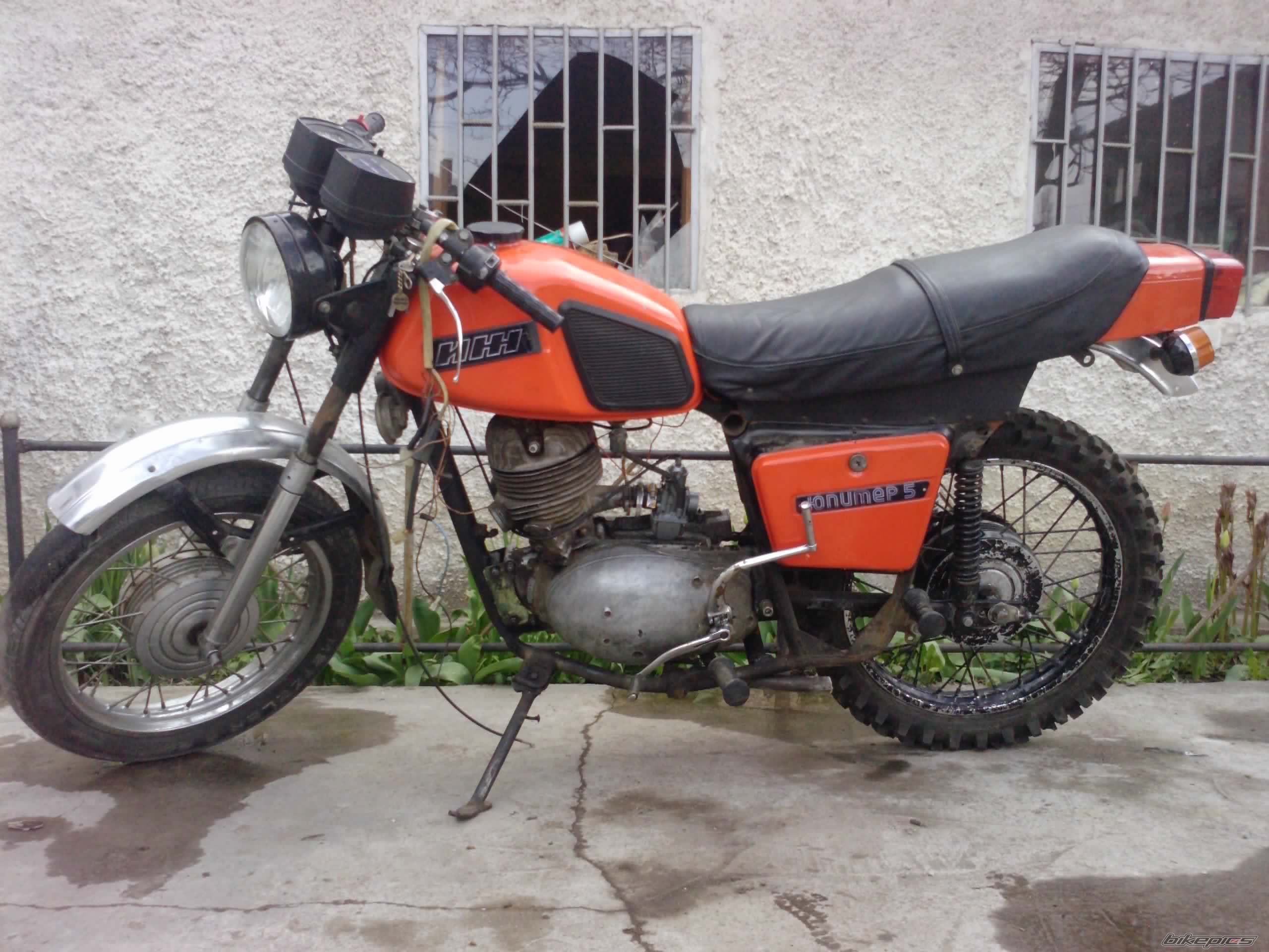 Photo 1975215