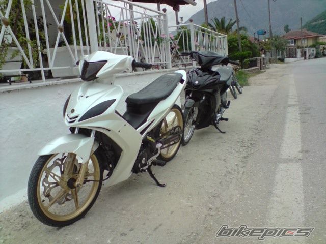 Photo 1975833