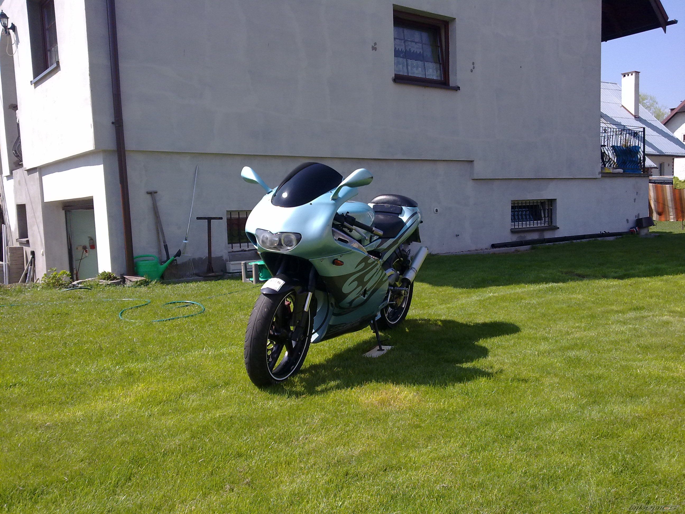 Photo 1975847