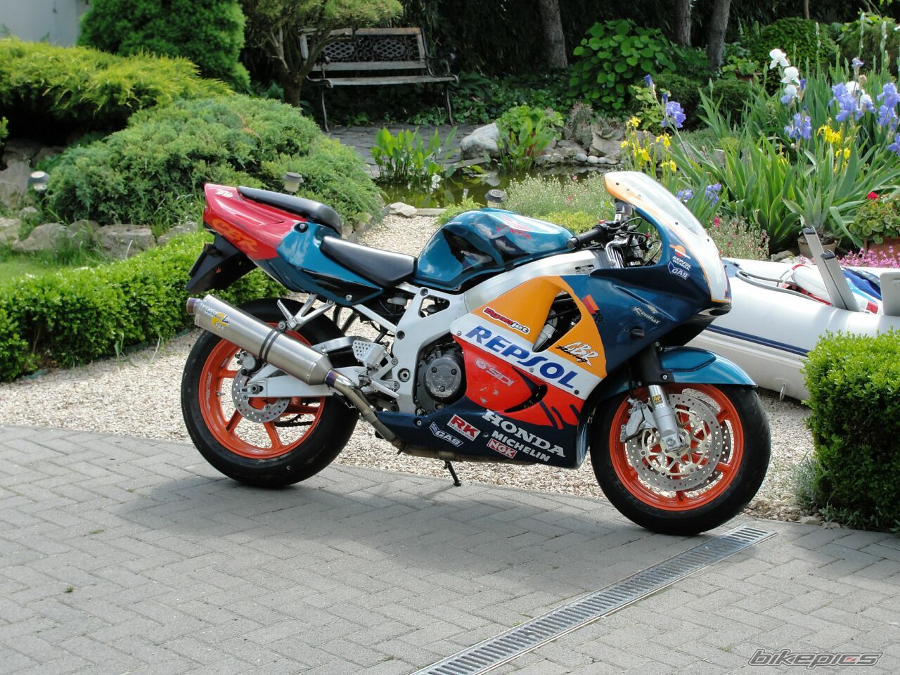 Bike Photo 1975860