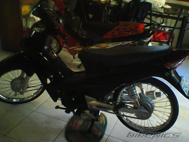 Photo 1975988