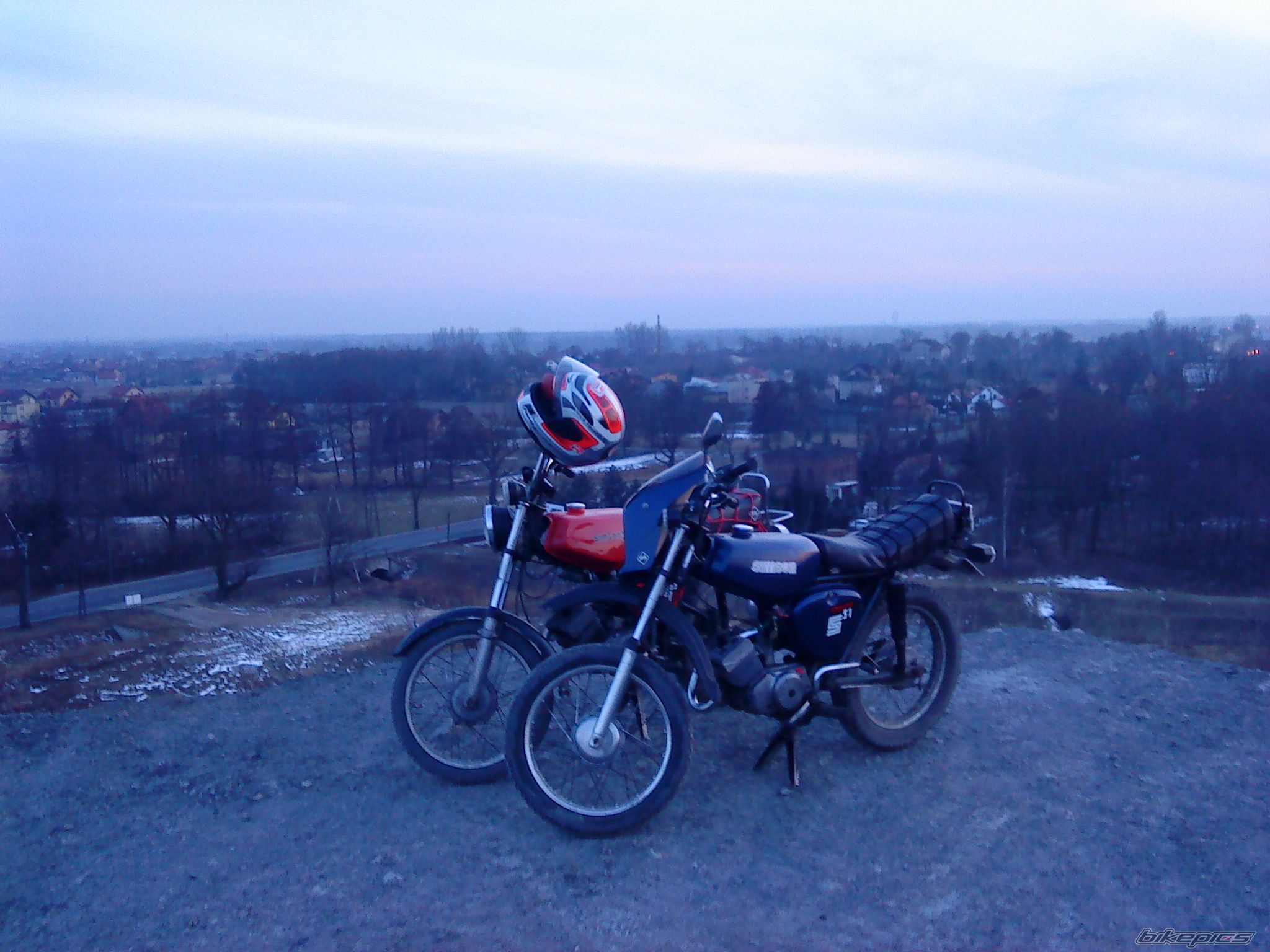 Photo 1976117