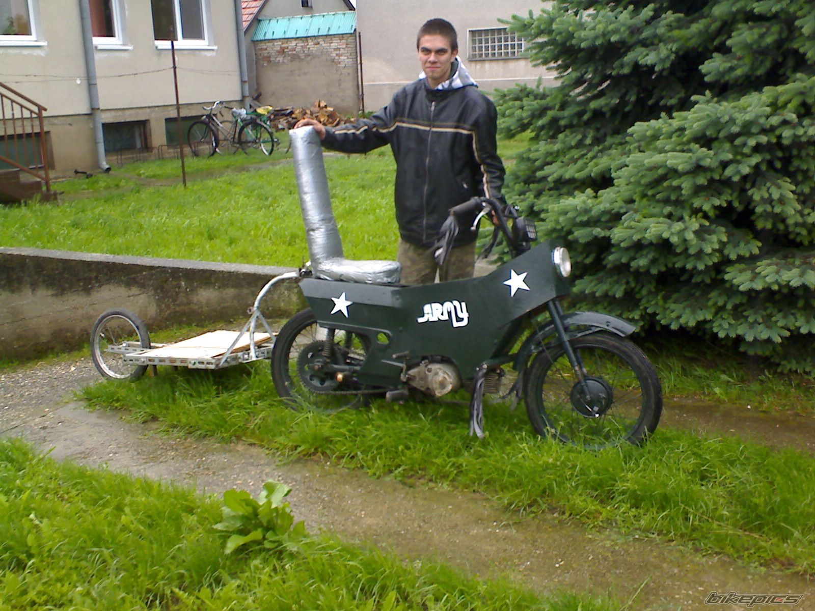 Photo 1976143