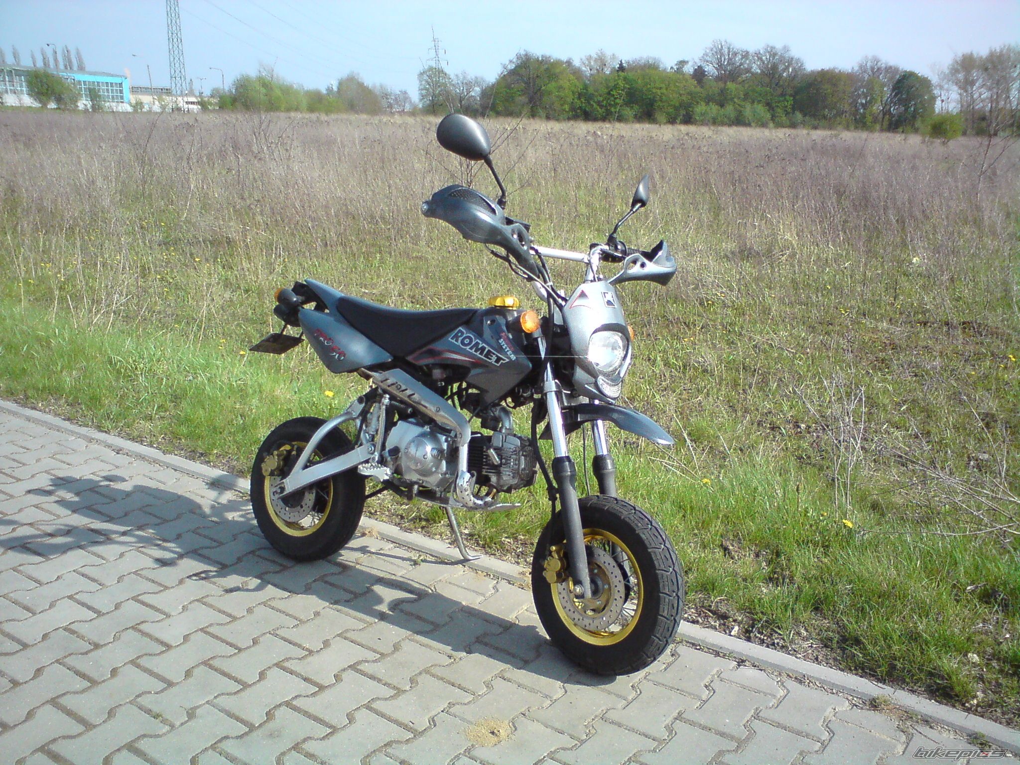 Photo 1976161