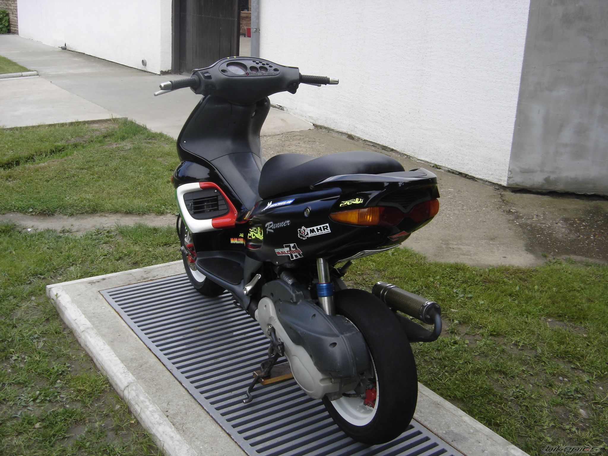 Photo 1976252