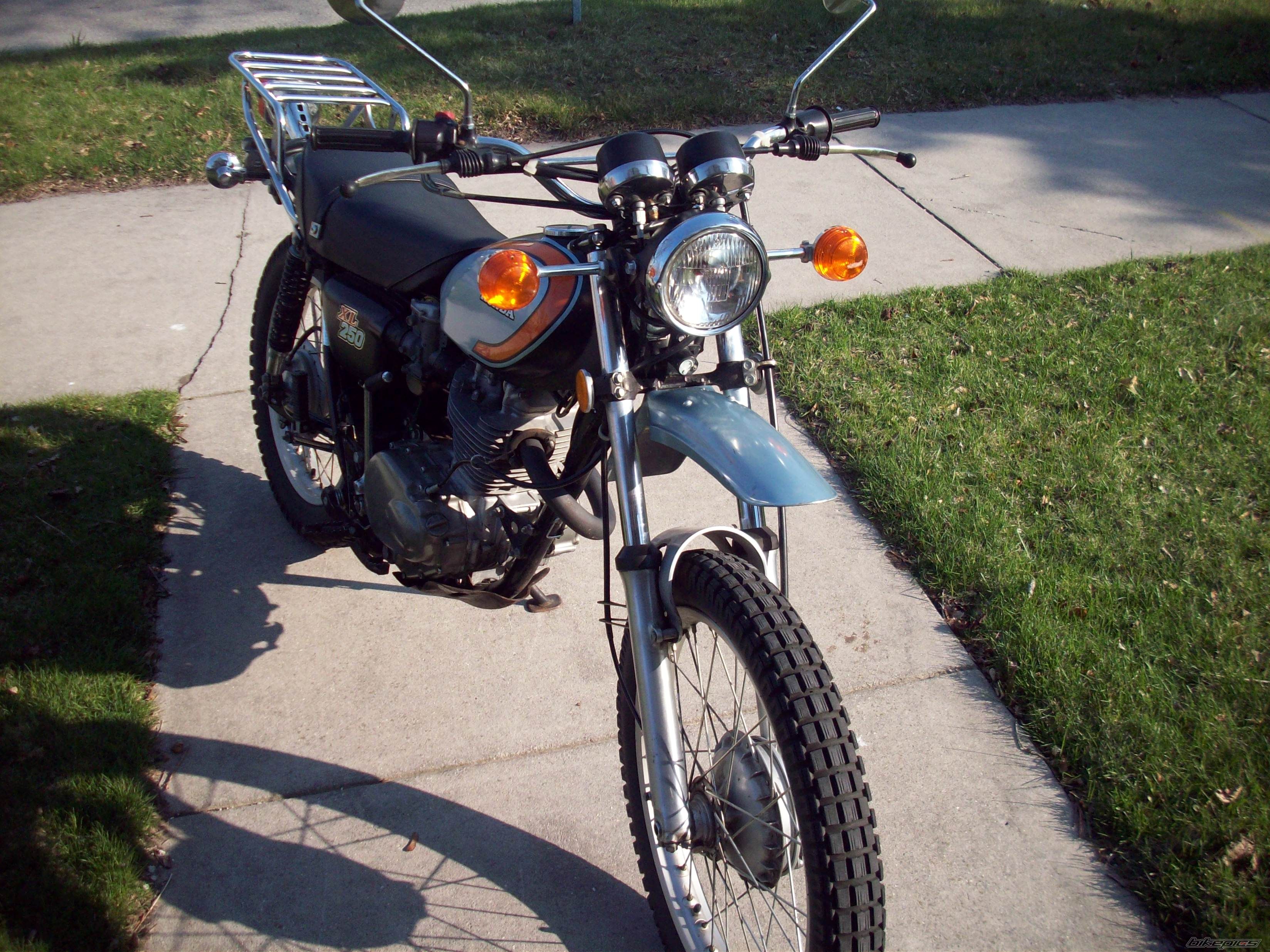 Photo 1976402