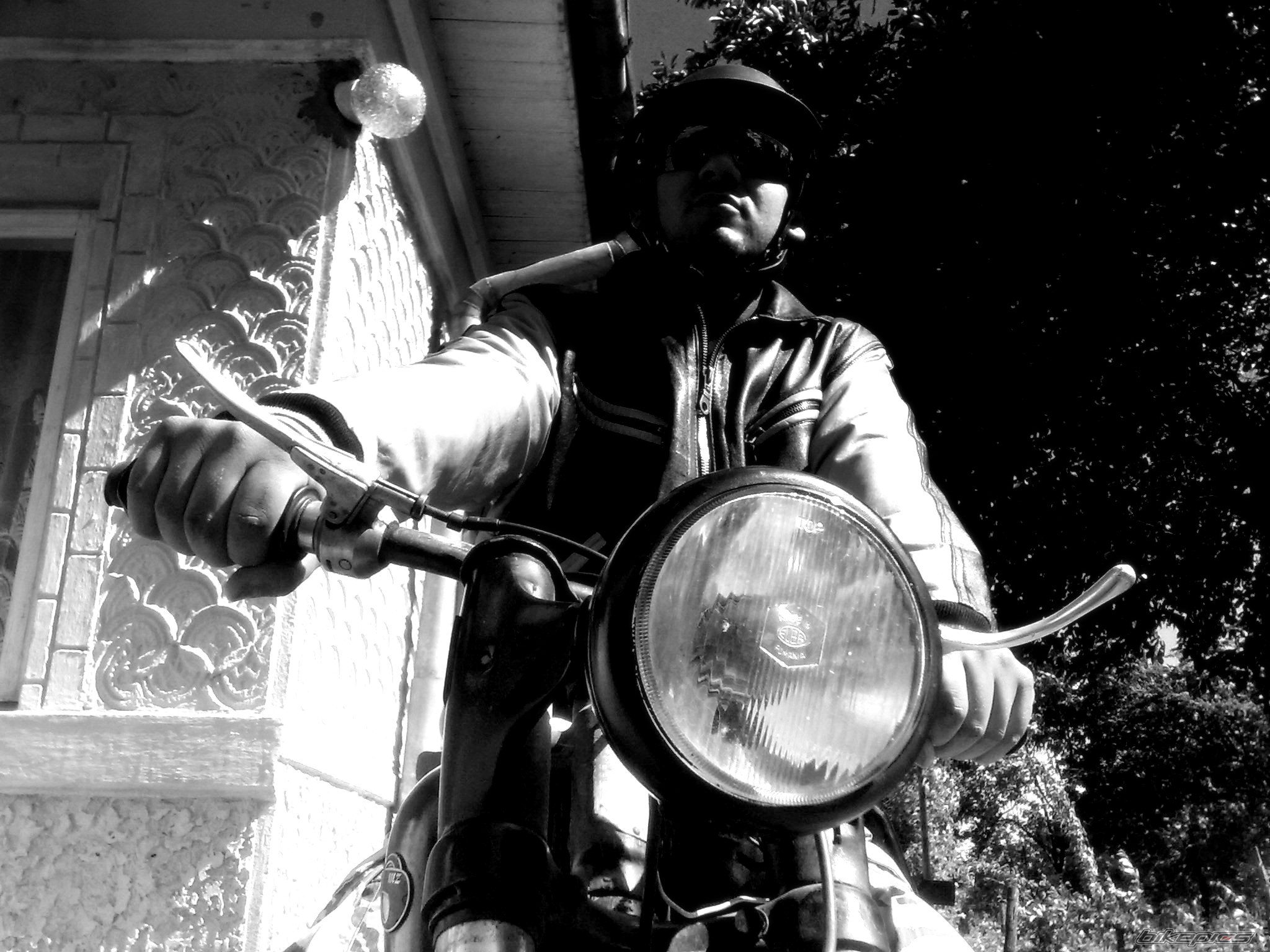 Photo 1976462