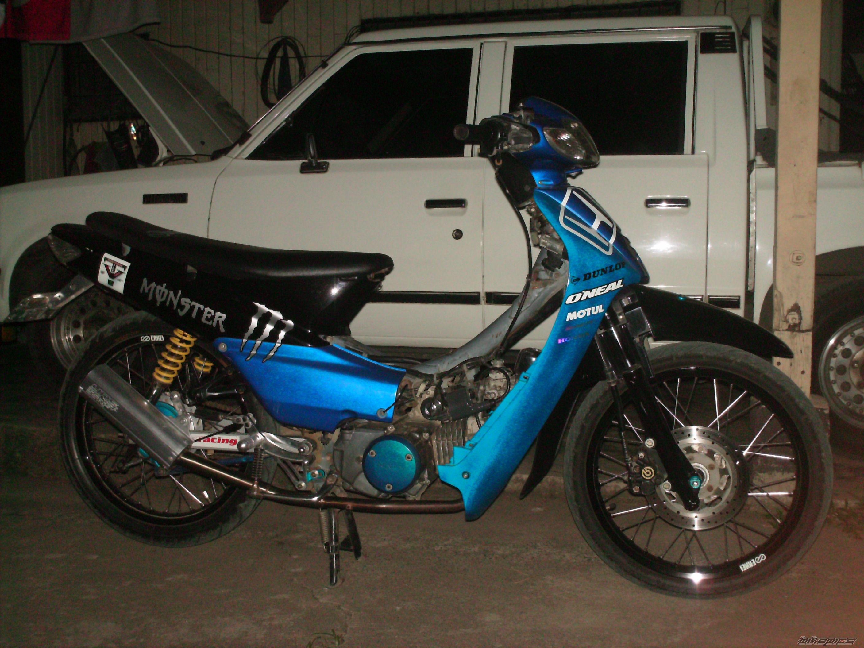 Photo 1976596