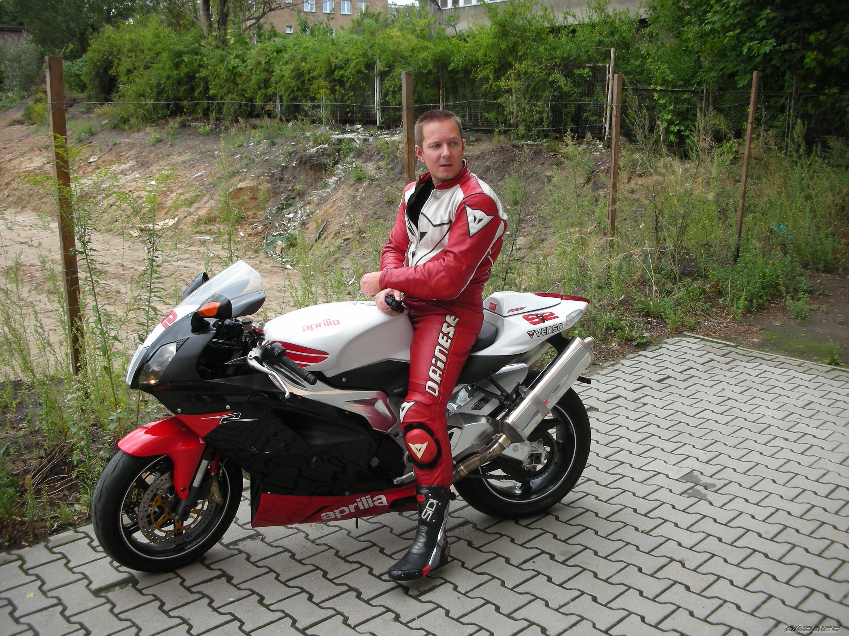Bike Photo 1976642