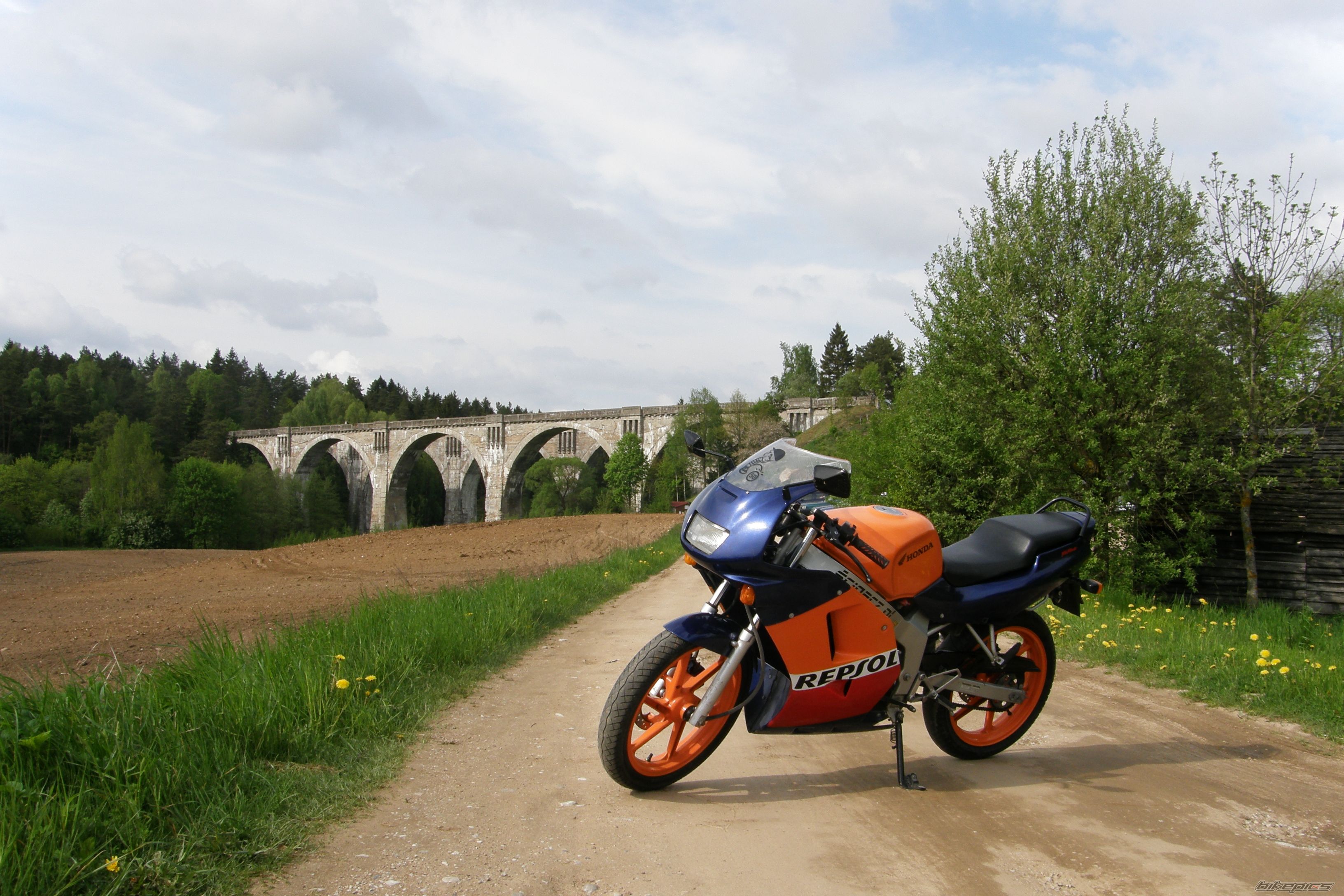 Photo 1976734