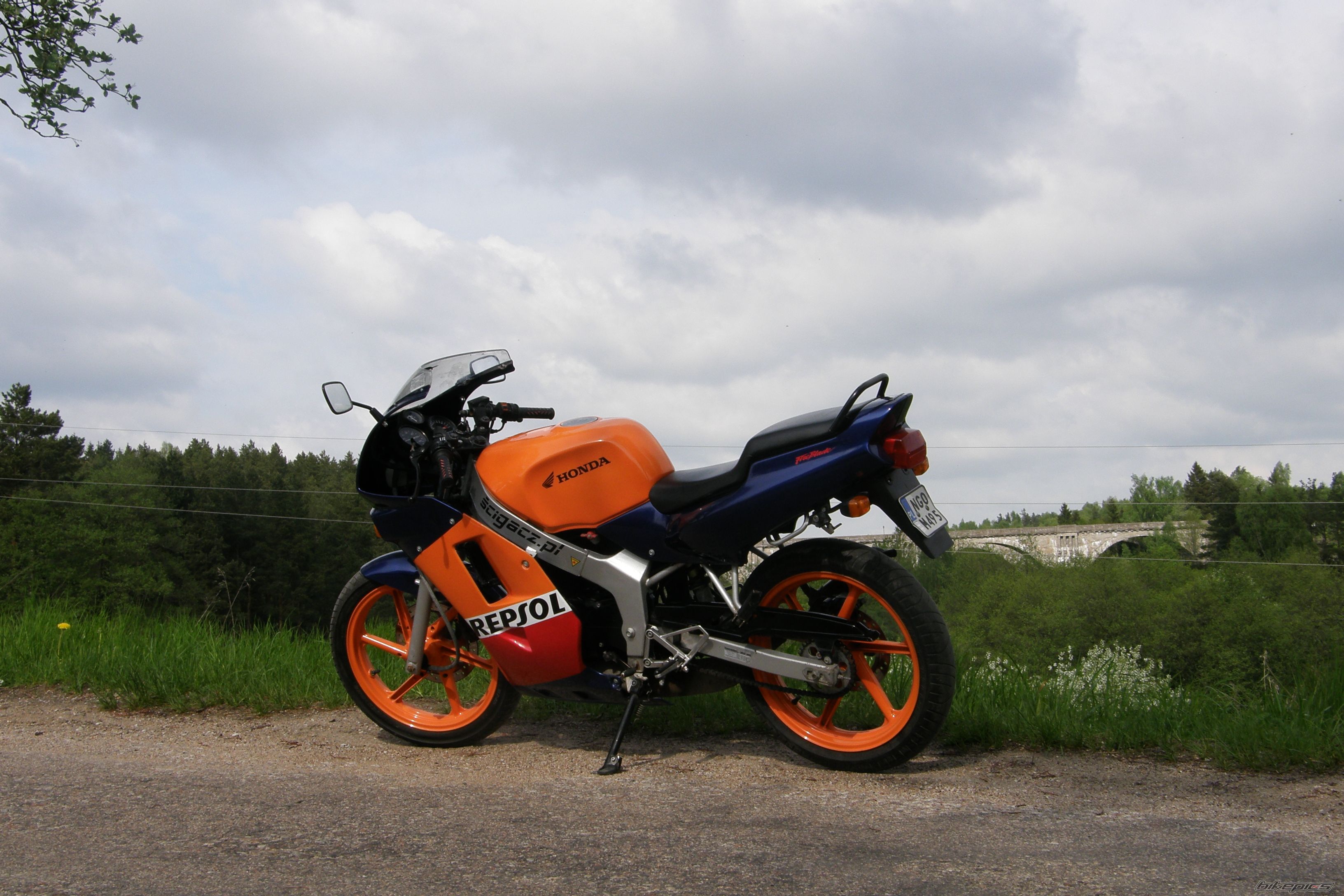 Photo 1976747