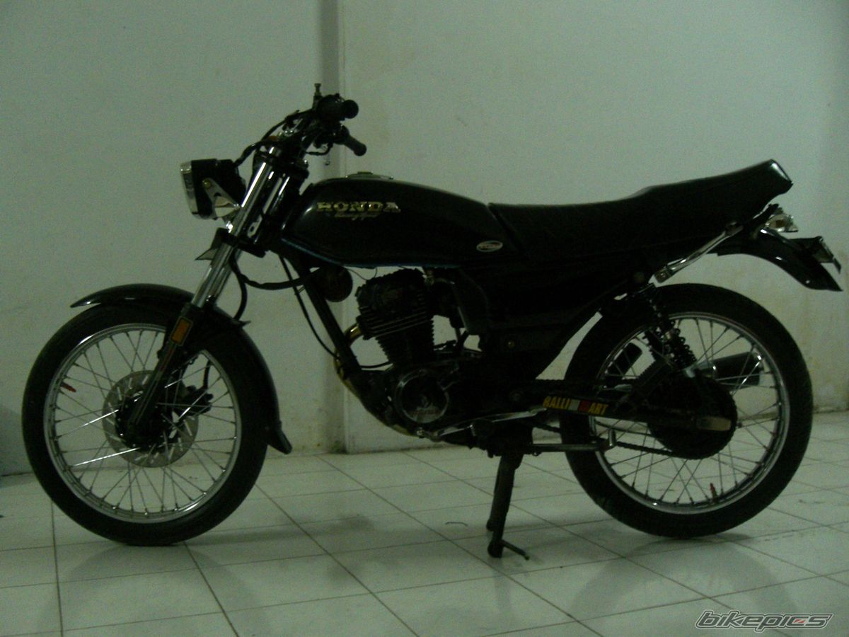 Photo 1976791