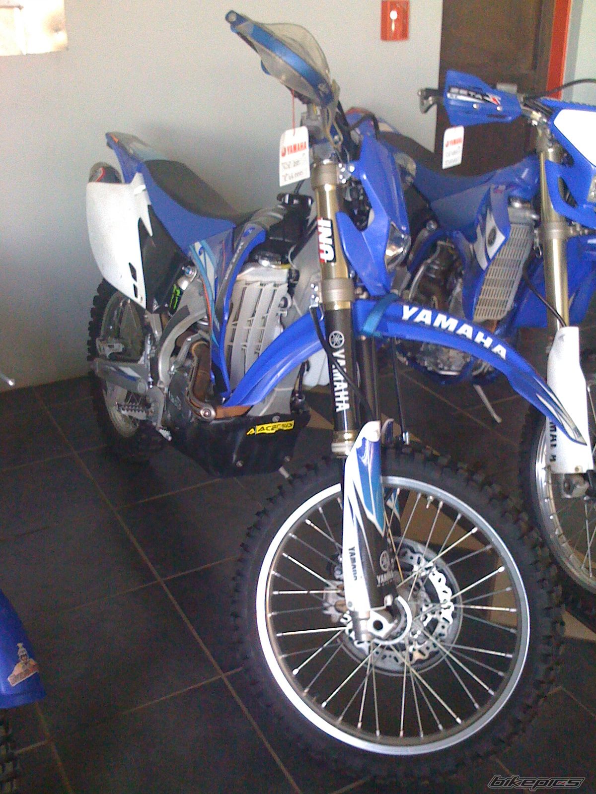 Photo 1976812
