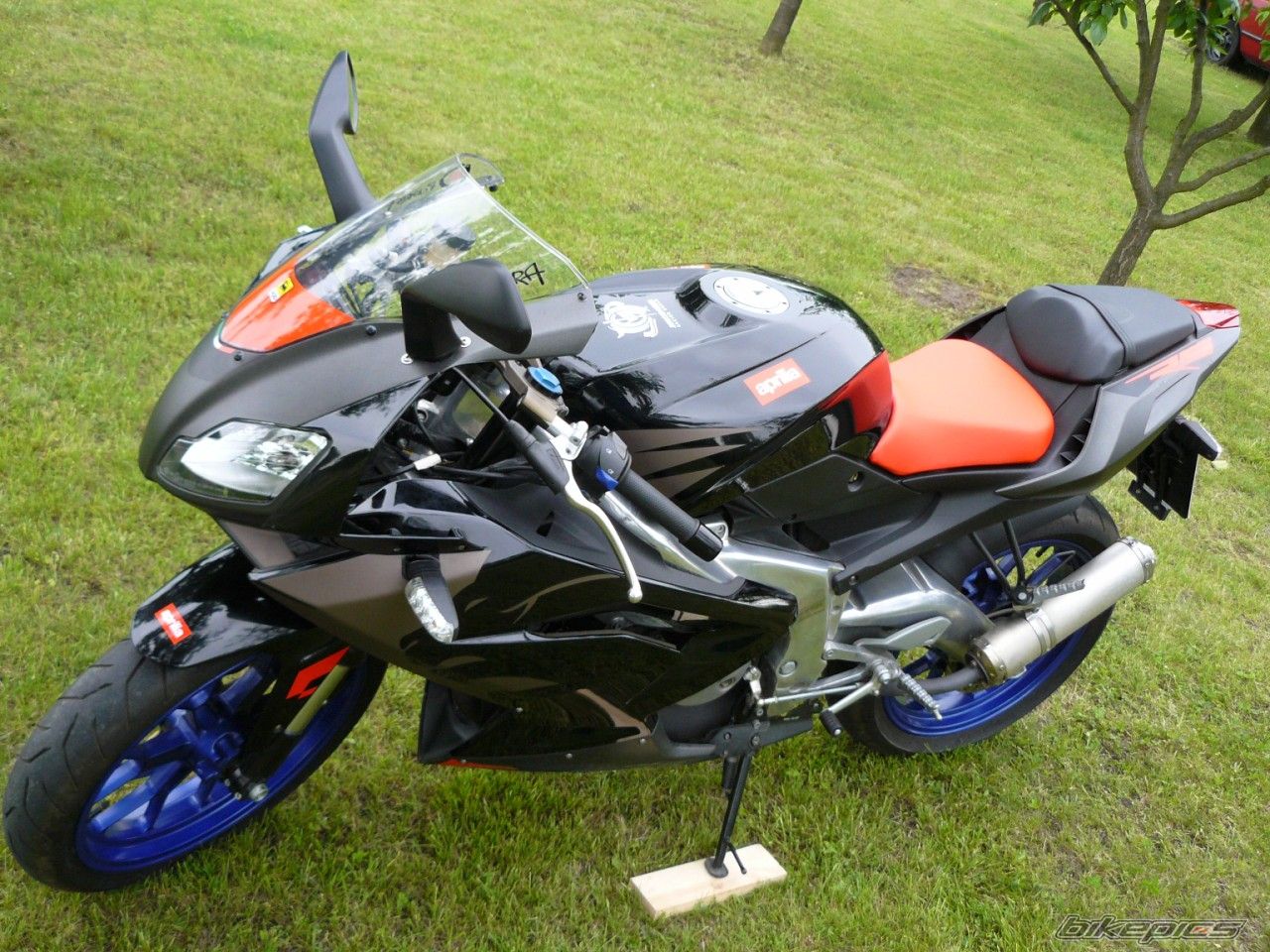 Photo 1976847