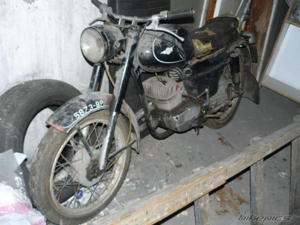 Photo 1976868