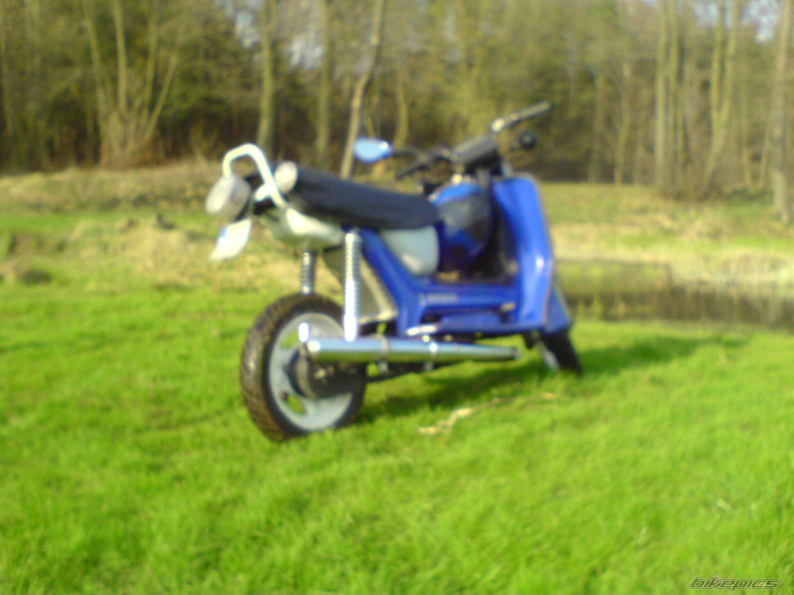 Photo 1976983