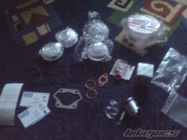 Photo 1976986
