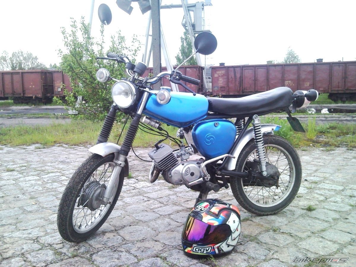 Photo 1977018