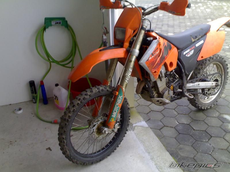 Photo 1977424