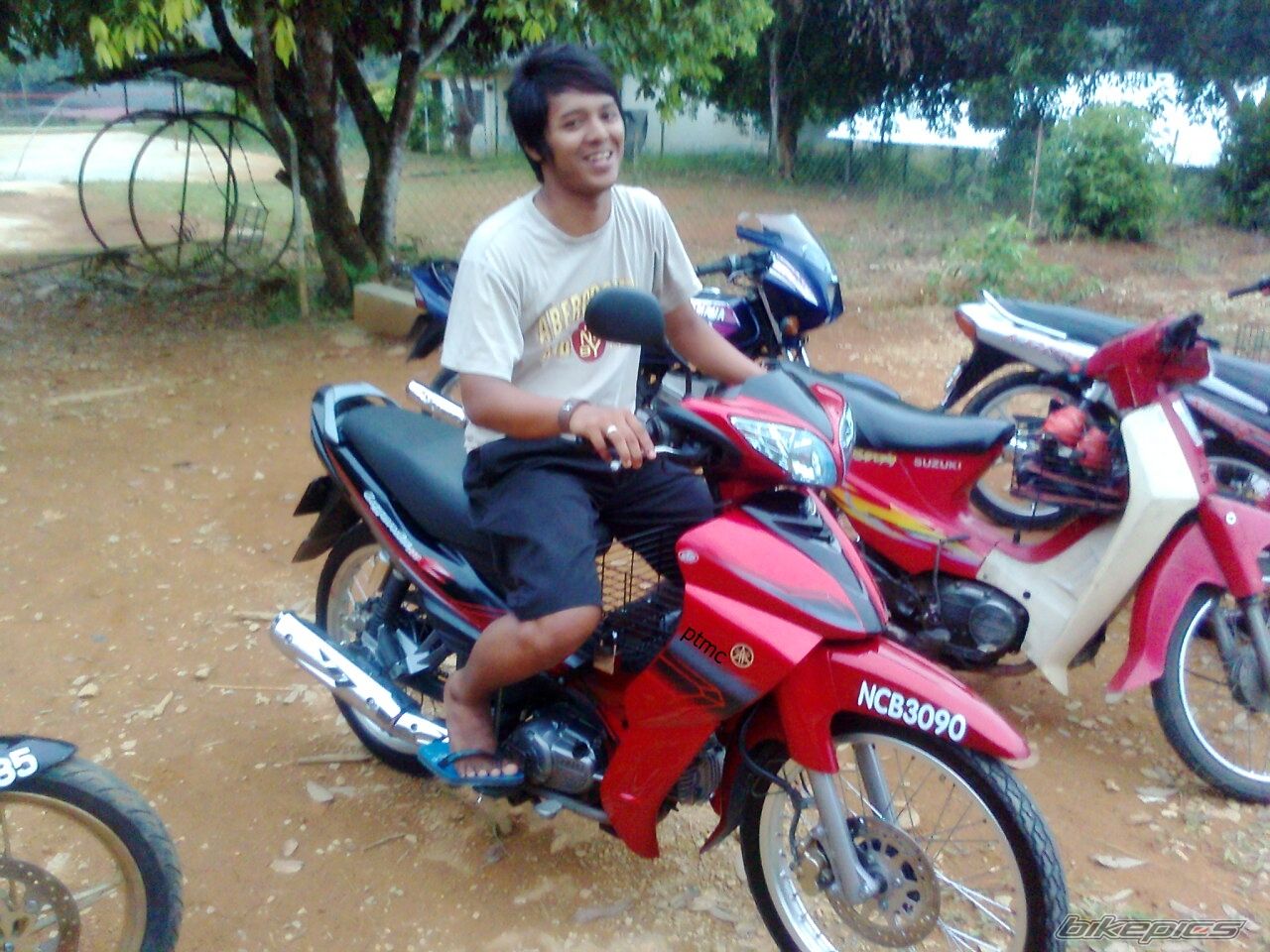 Photo 1977495
