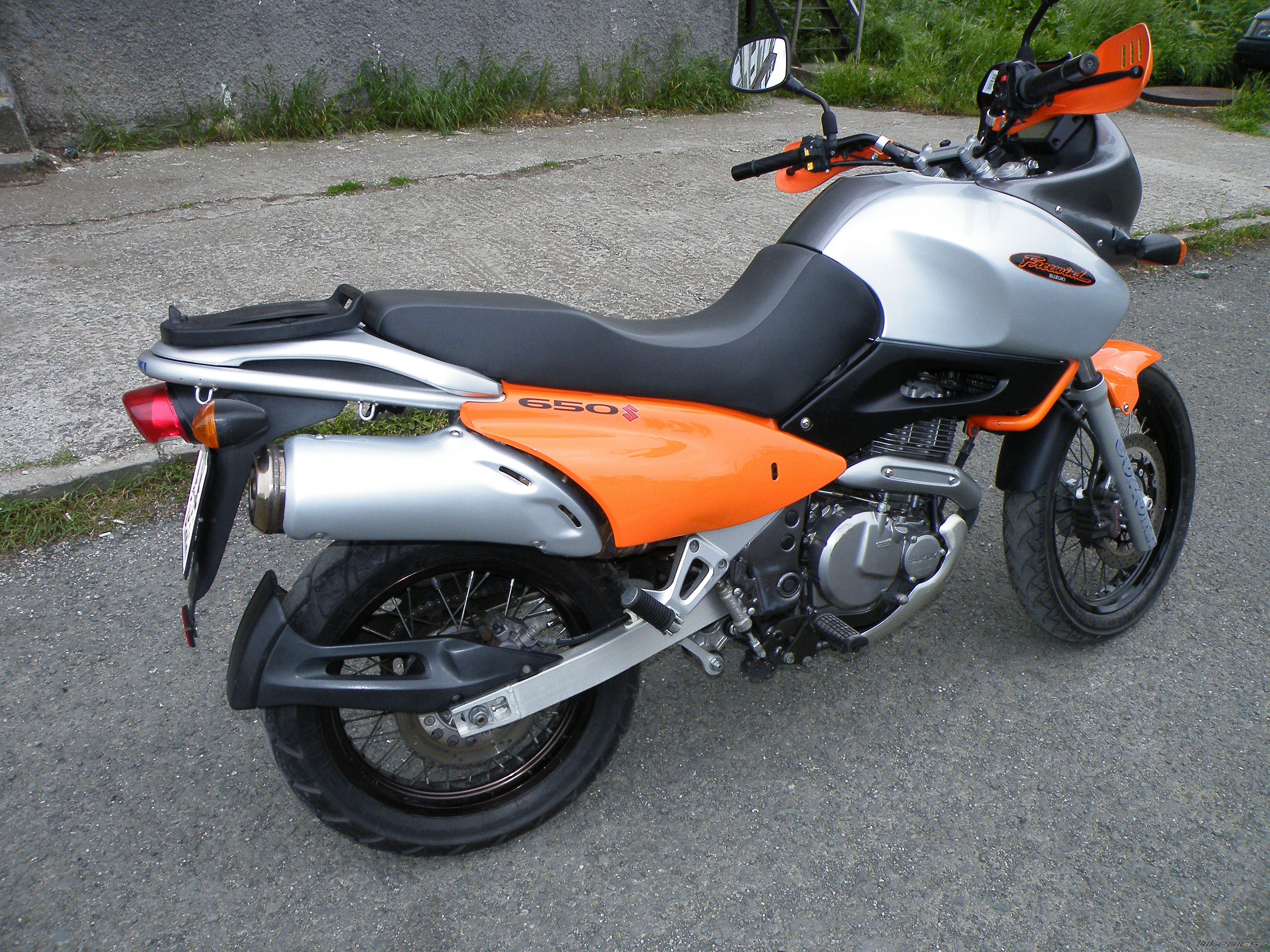 Photo 1977677
