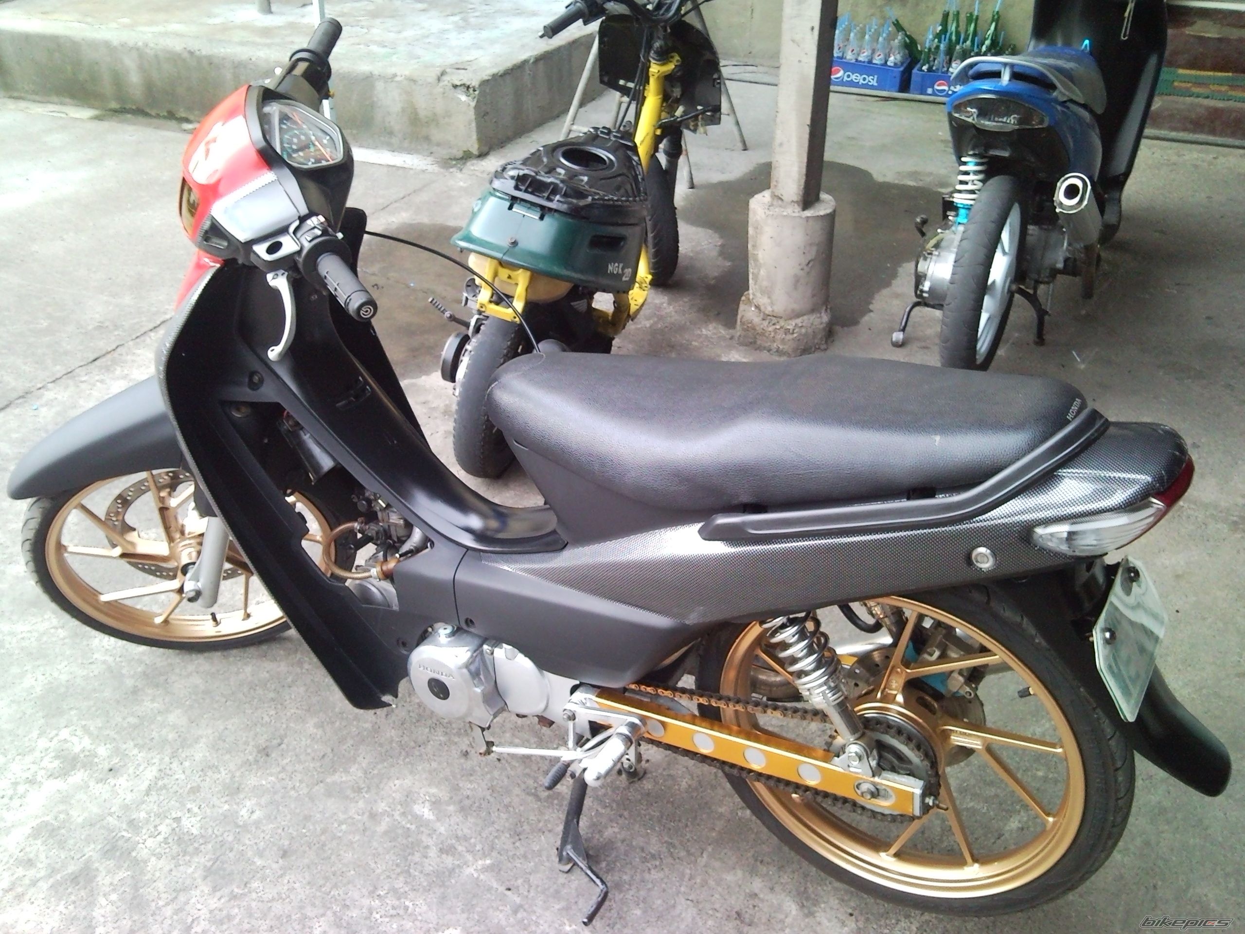 Photo 1978087