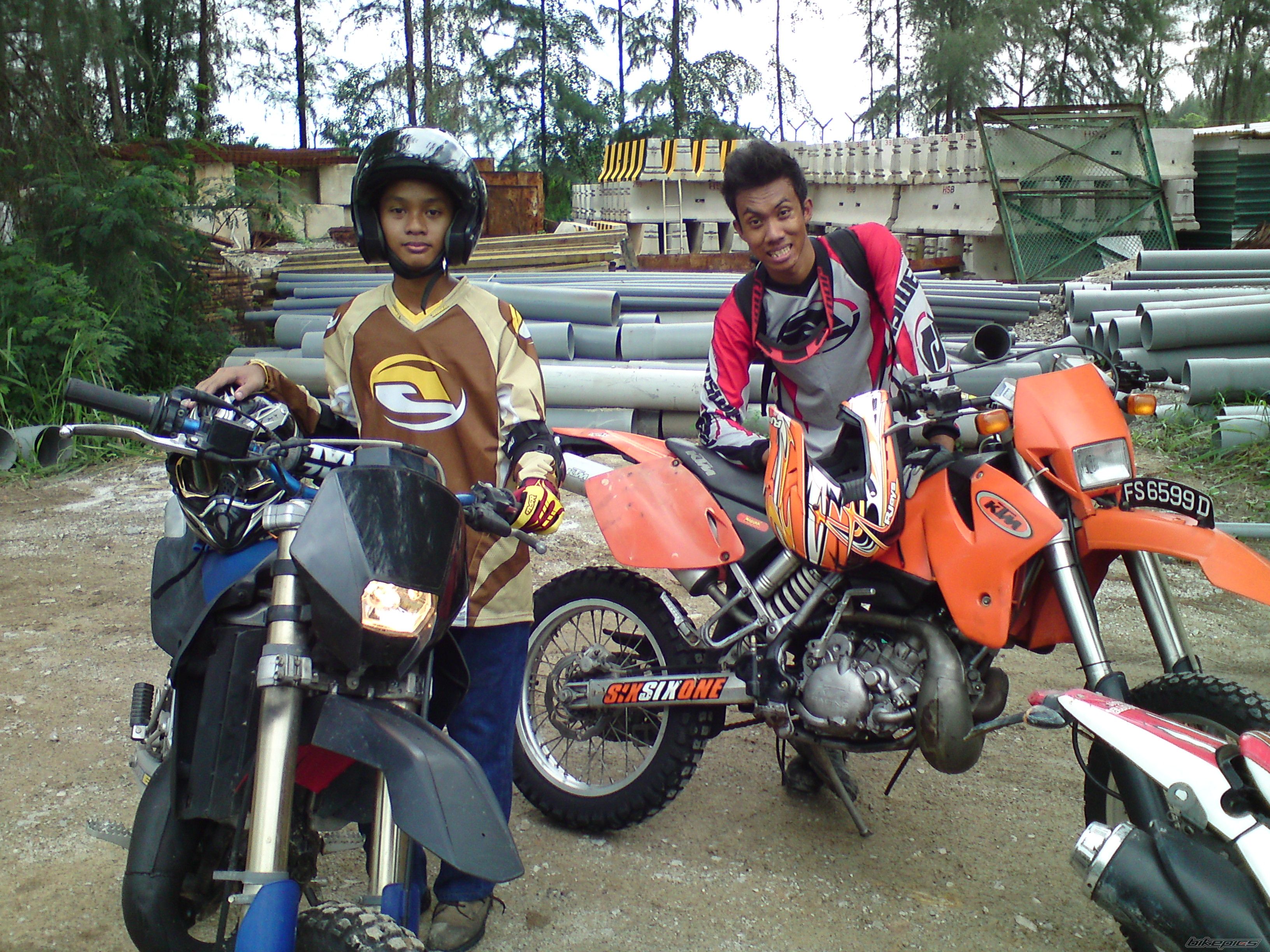 Photo 1978253