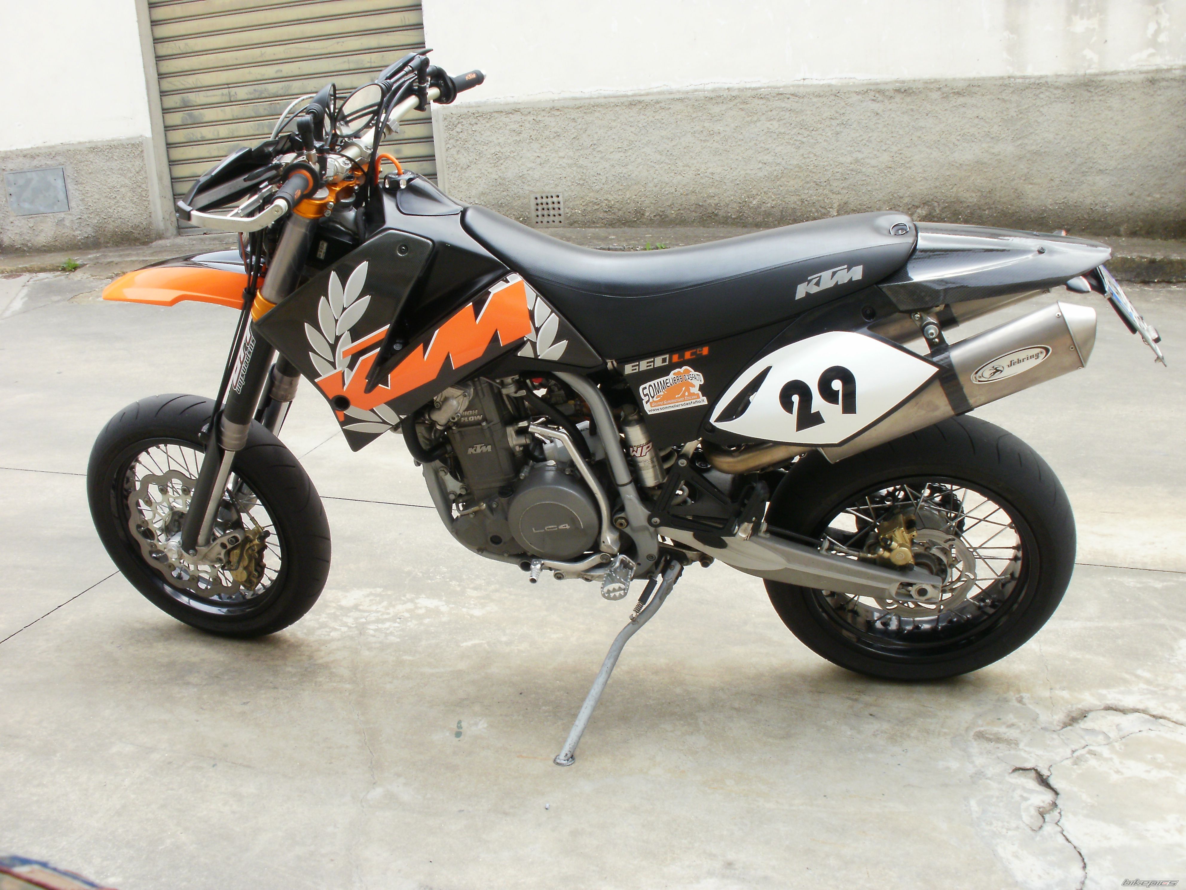 Photo 1978311