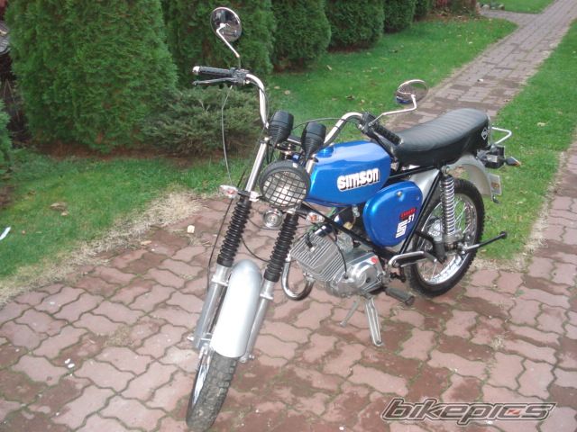 Photo 1978651