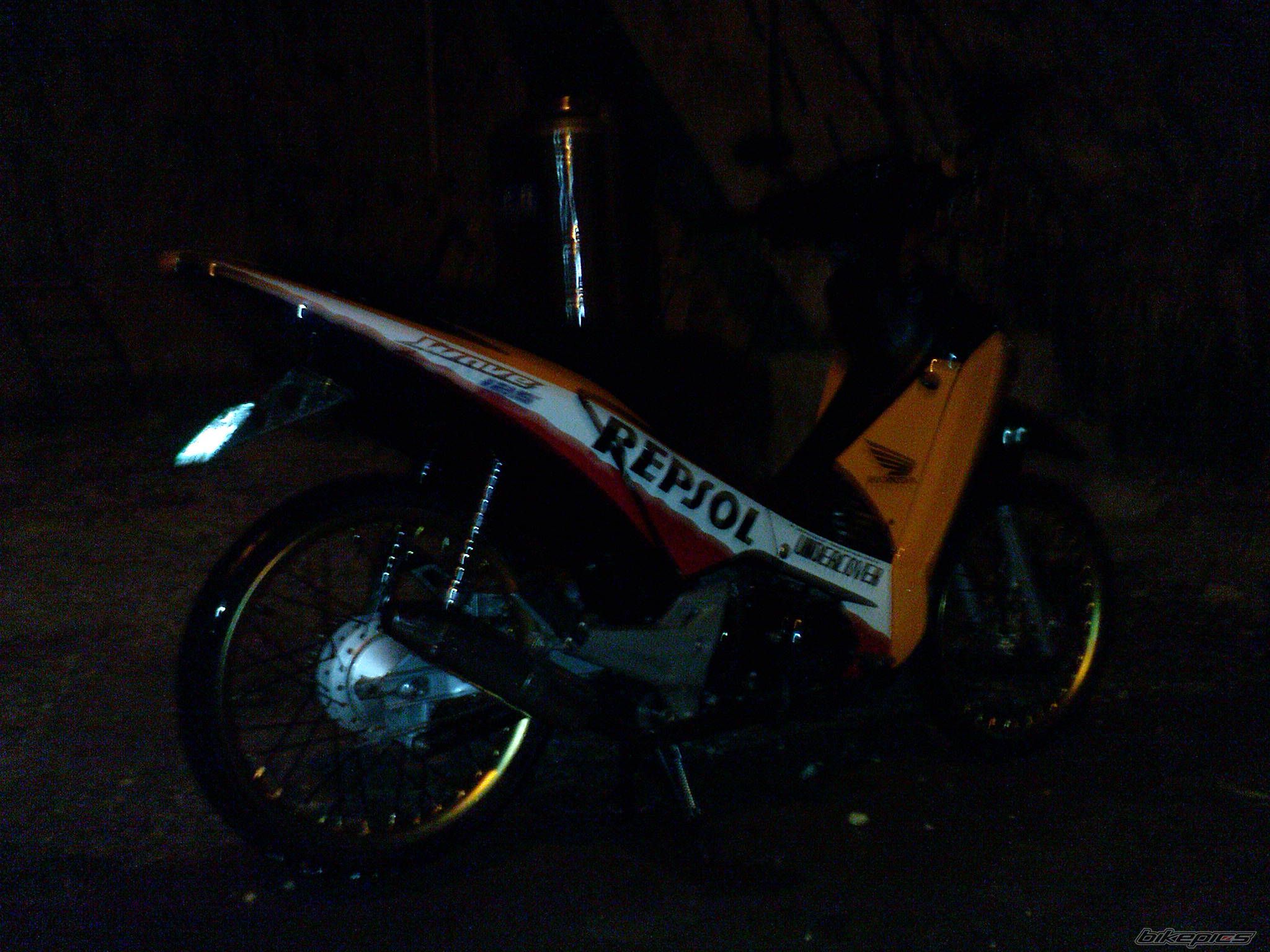 Photo 1978699