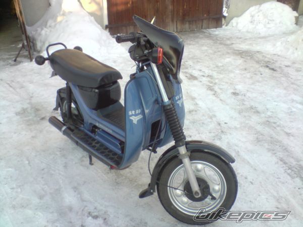 Photo 1978828