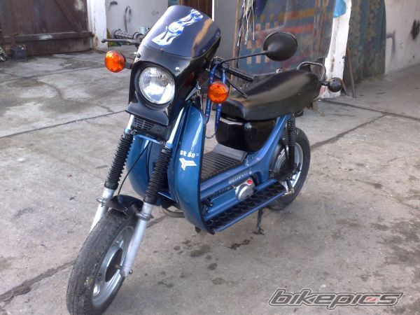 Photo 1978844